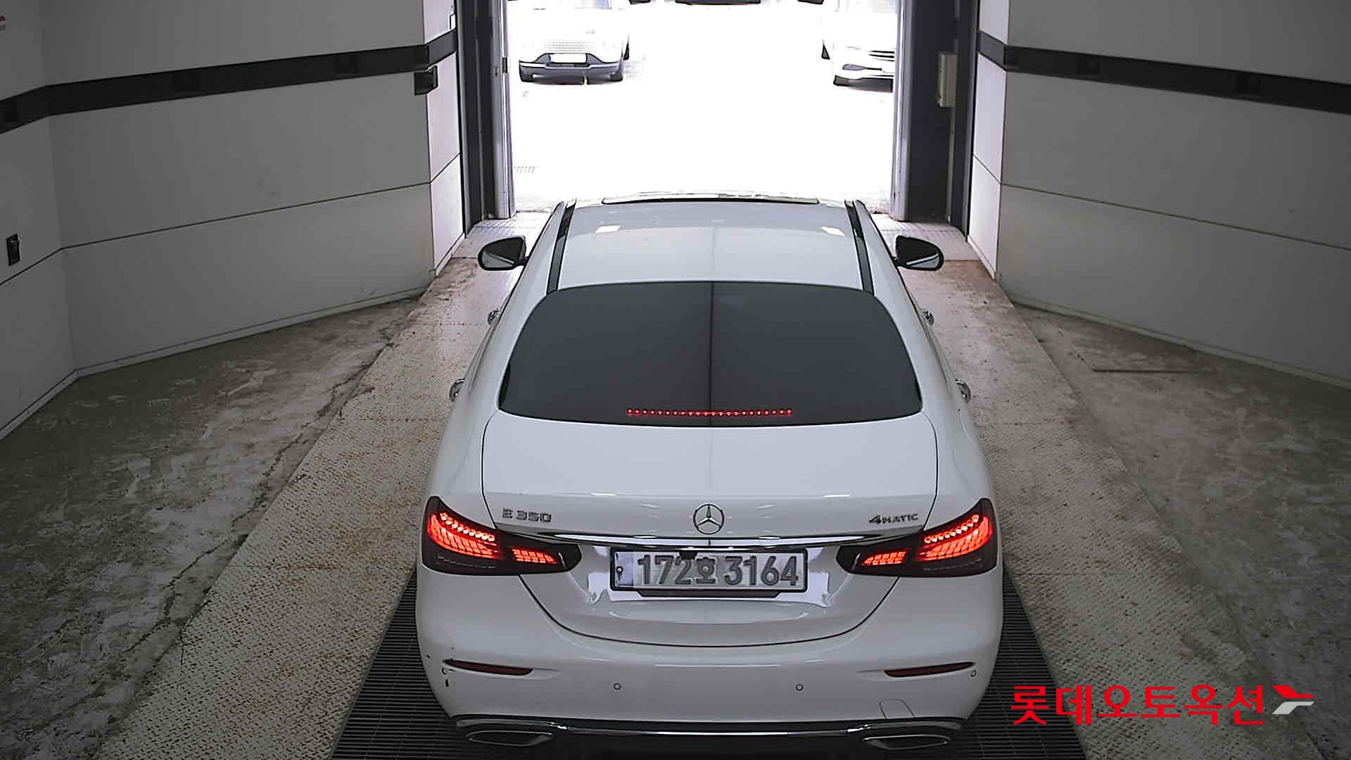 مرسيدس بنز E350 2022 4M
