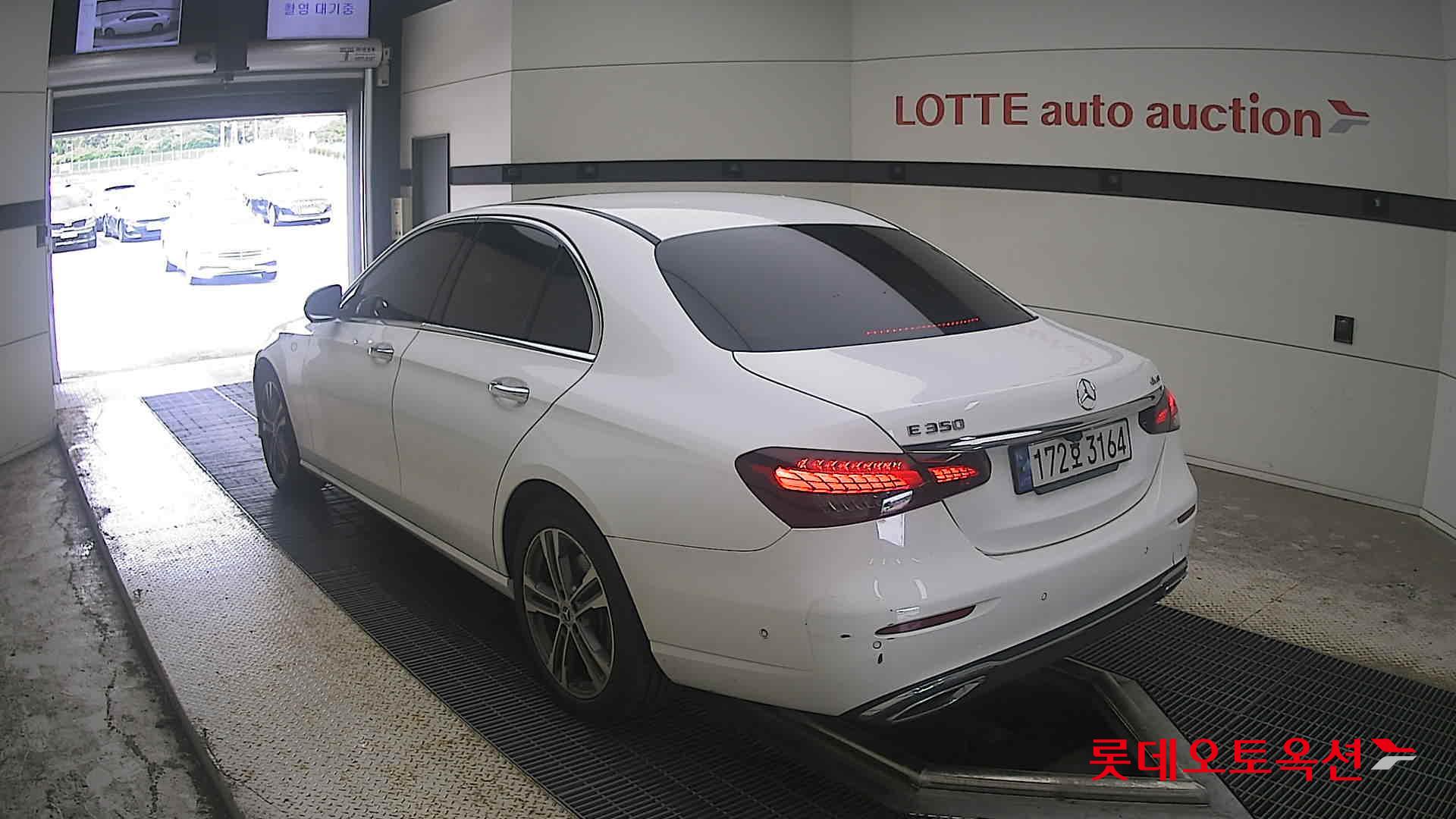 مرسيدس بنز E350 2022 4M