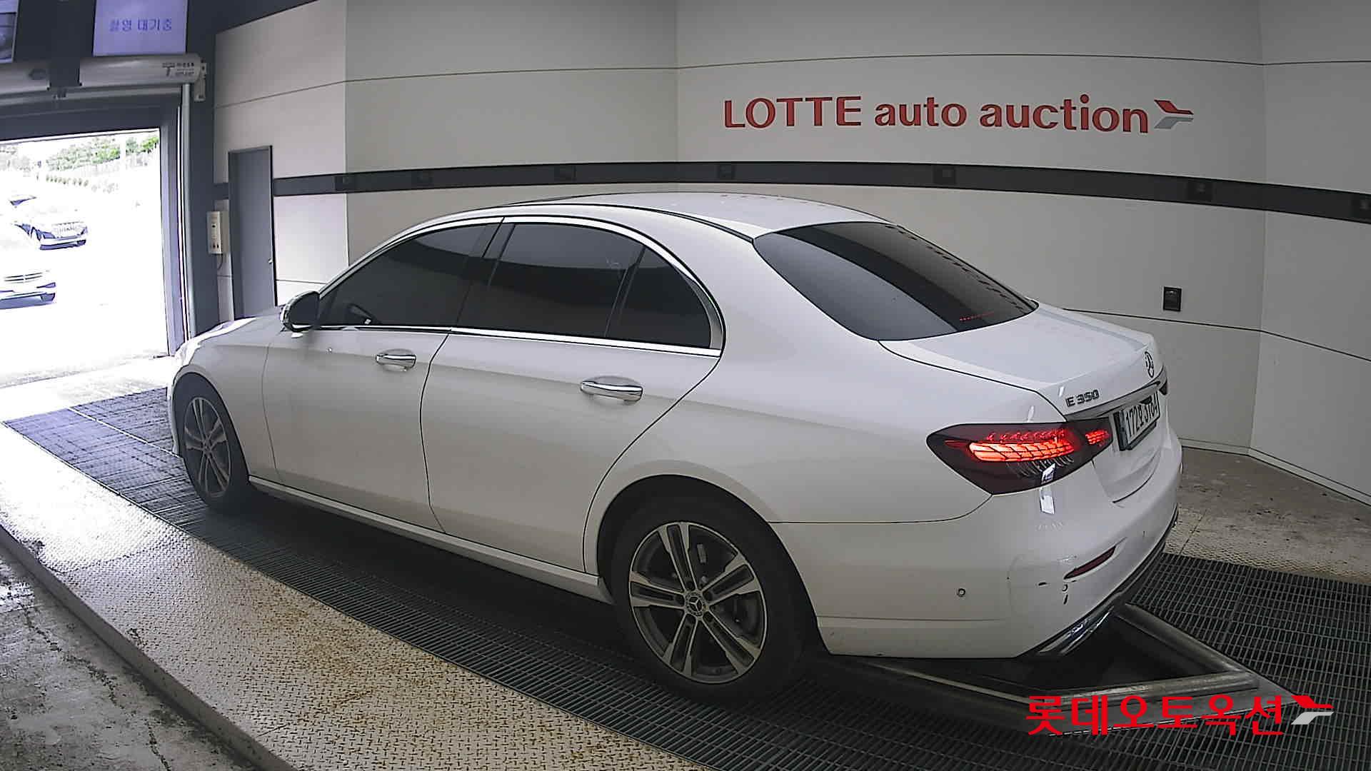 مرسيدس بنز E350 2022 4M