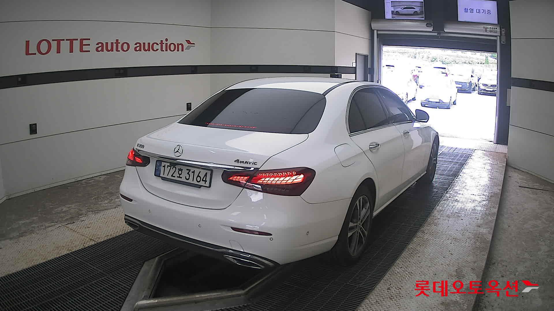 مرسيدس بنز E350 2022 4M
