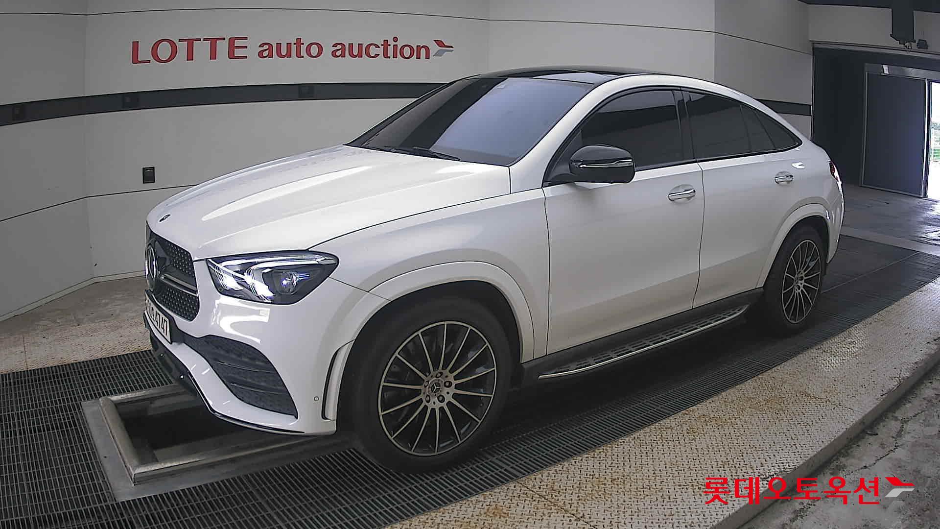 مرسيدس بنز جي إل إي 400D 2022 4MATIC