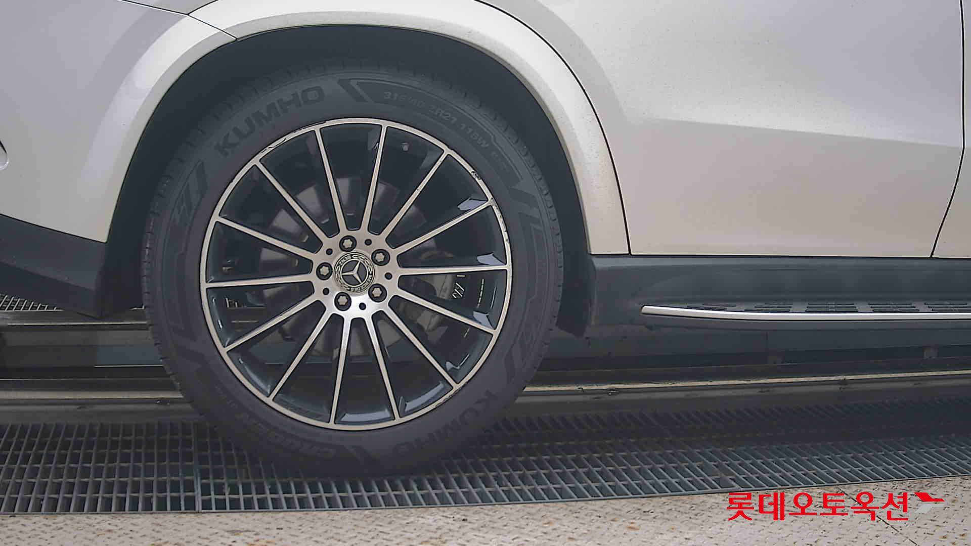 مرسيدس بنز جي إل إي 400D 2022 4MATIC