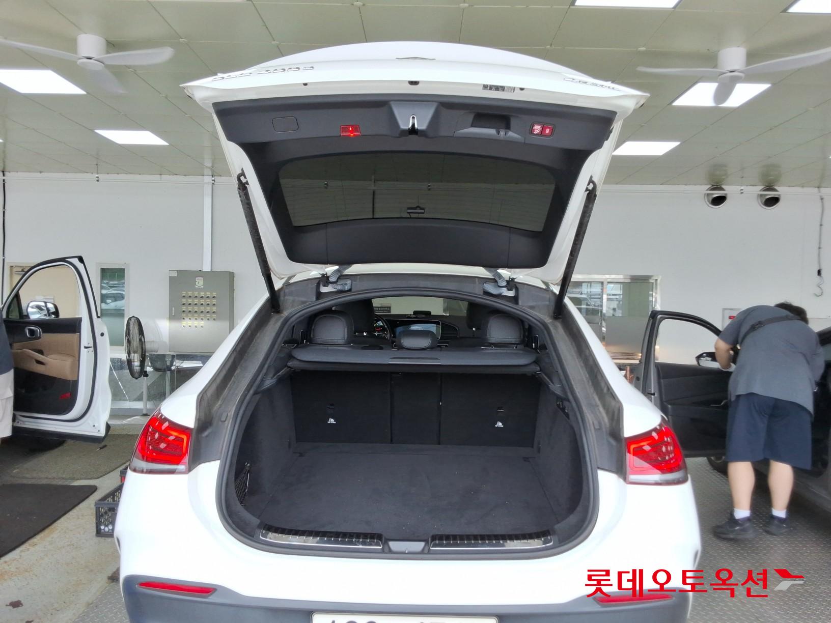 مرسيدس بنز جي إل إي 400D 2022 4MATIC