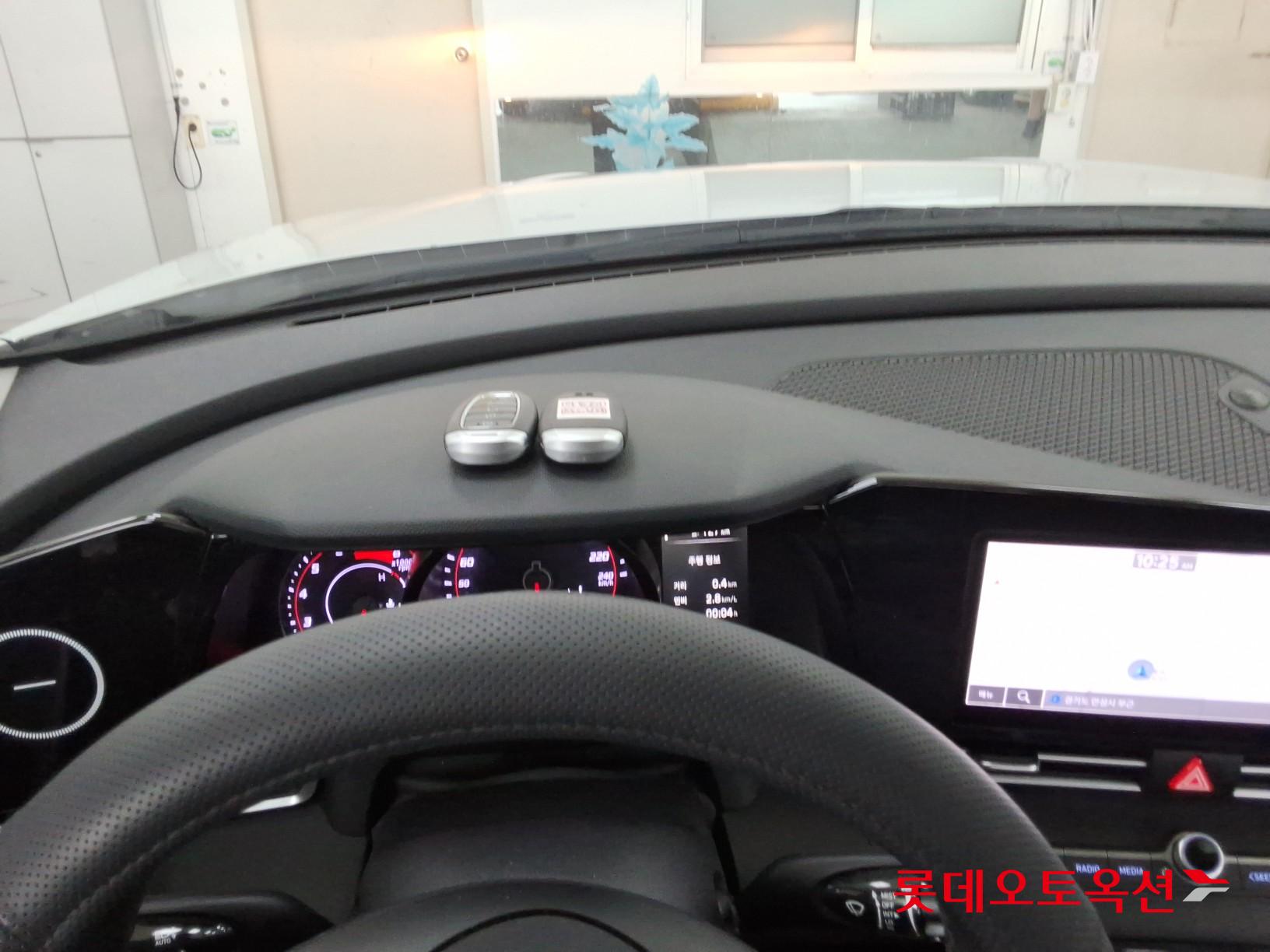 هيونداي أفانتي 2021 MODERN