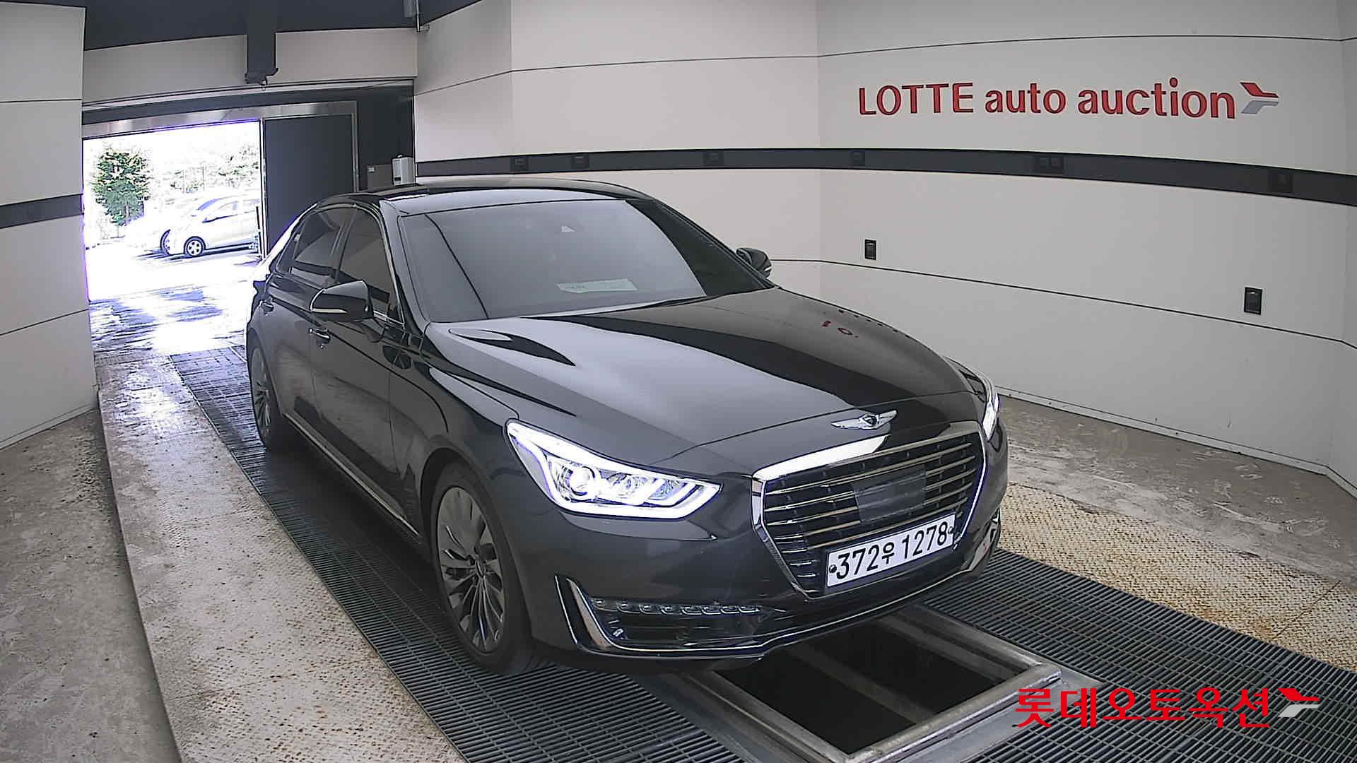 جينيسيس Eq900 2018 بريميوم فاخر