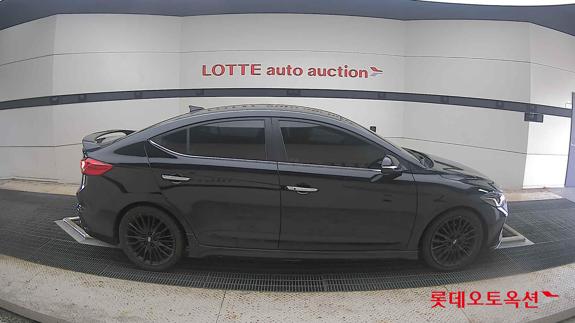 هيونداي أفانتي 2017 AD SPORT