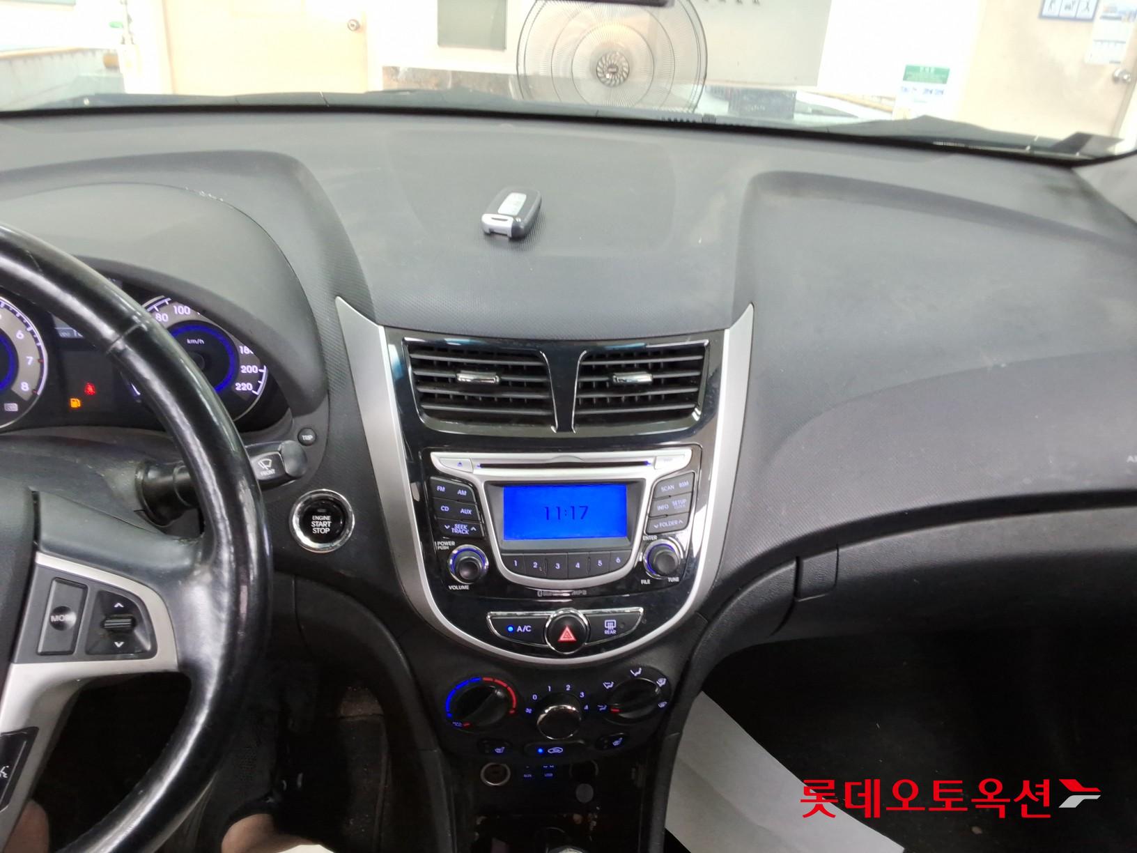 هيونداي أكسنت 2015 4DOOR MODERN