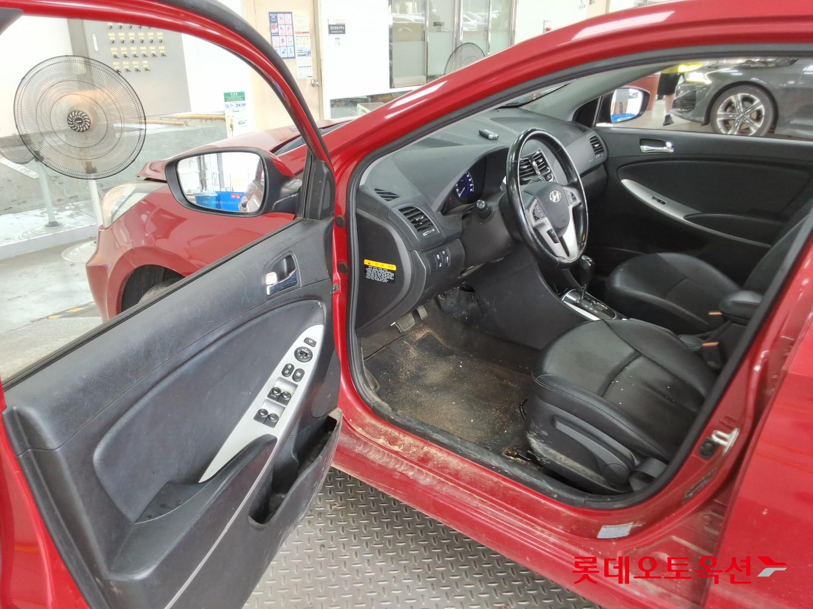 هيونداي أكسنت 2015 4DOOR MODERN