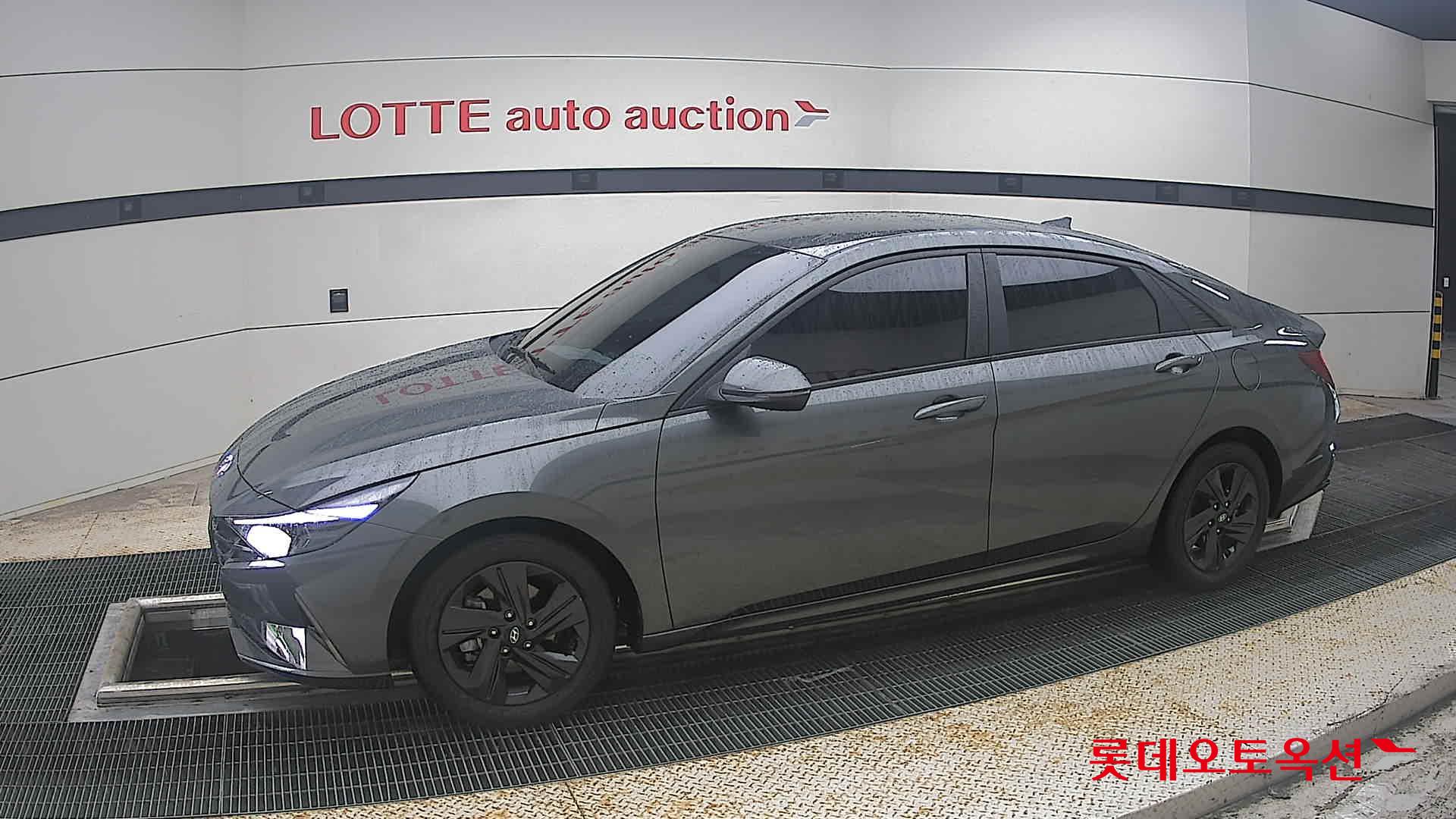 هيونداي أفانتي 2023 MODERN