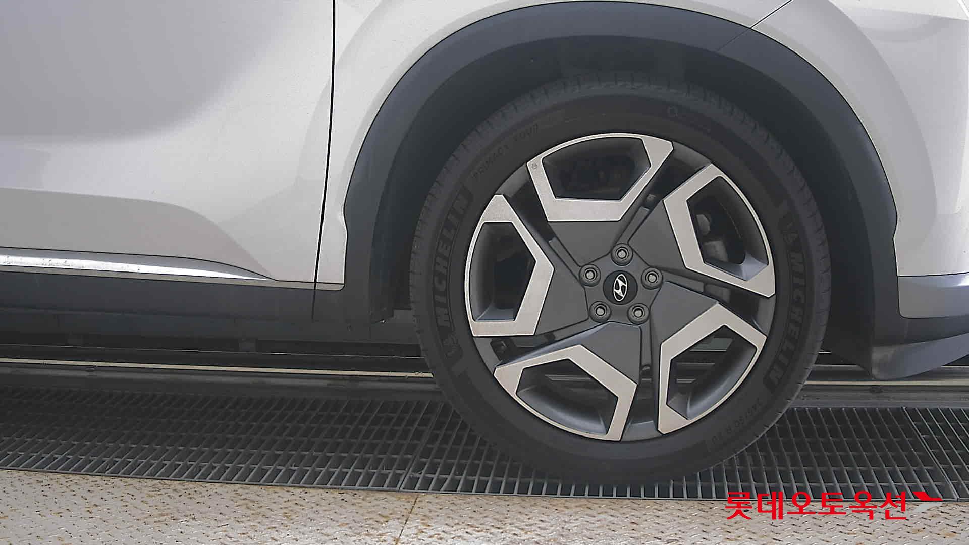 هيونداي باليسيد 2023 AT
