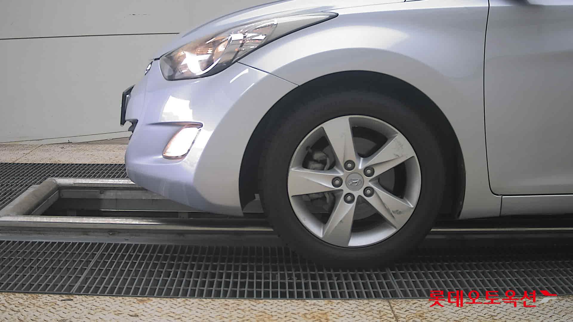 هيونداي أفانتي 2013 SMART
