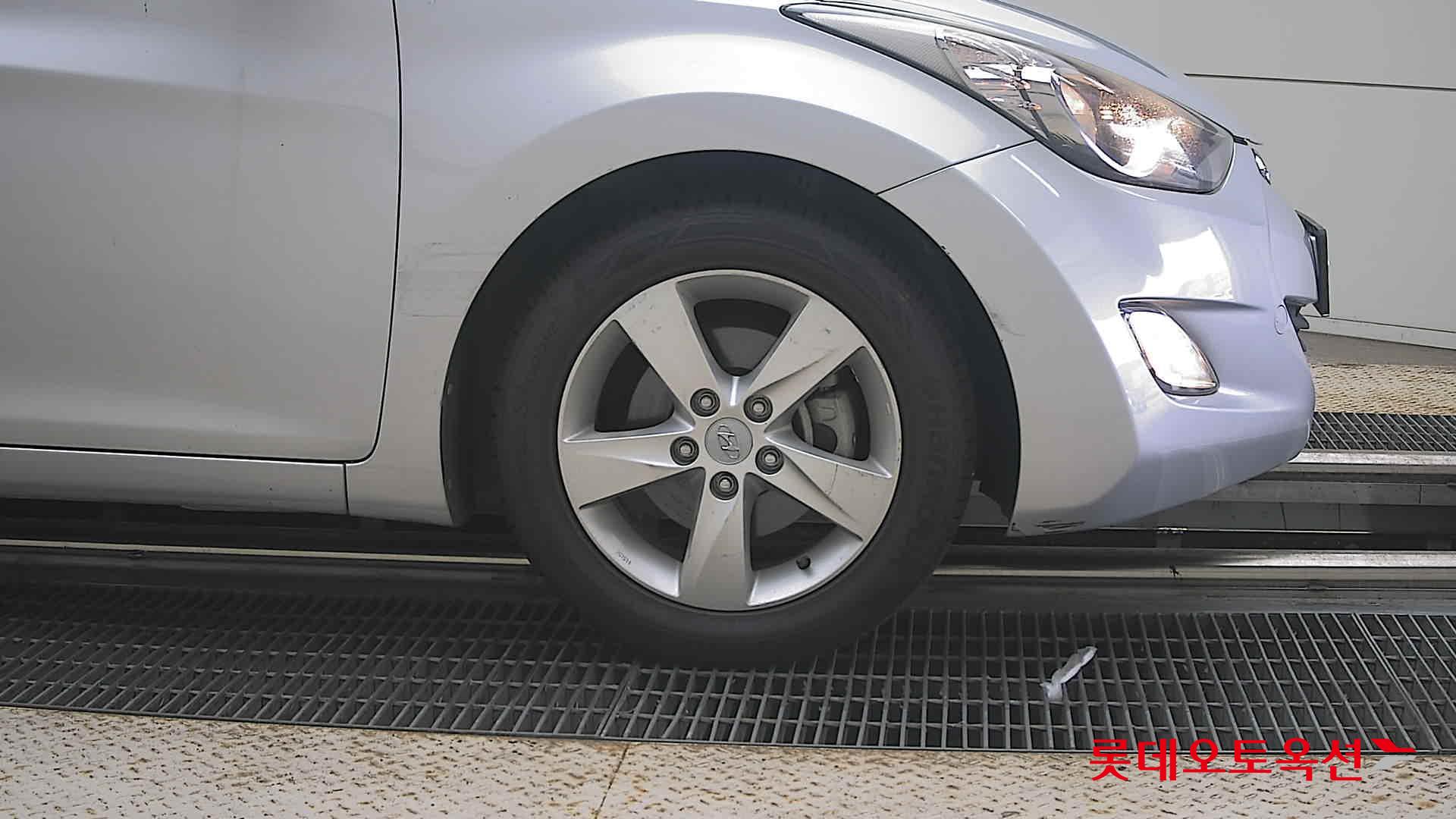 هيونداي أفانتي 2013 SMART