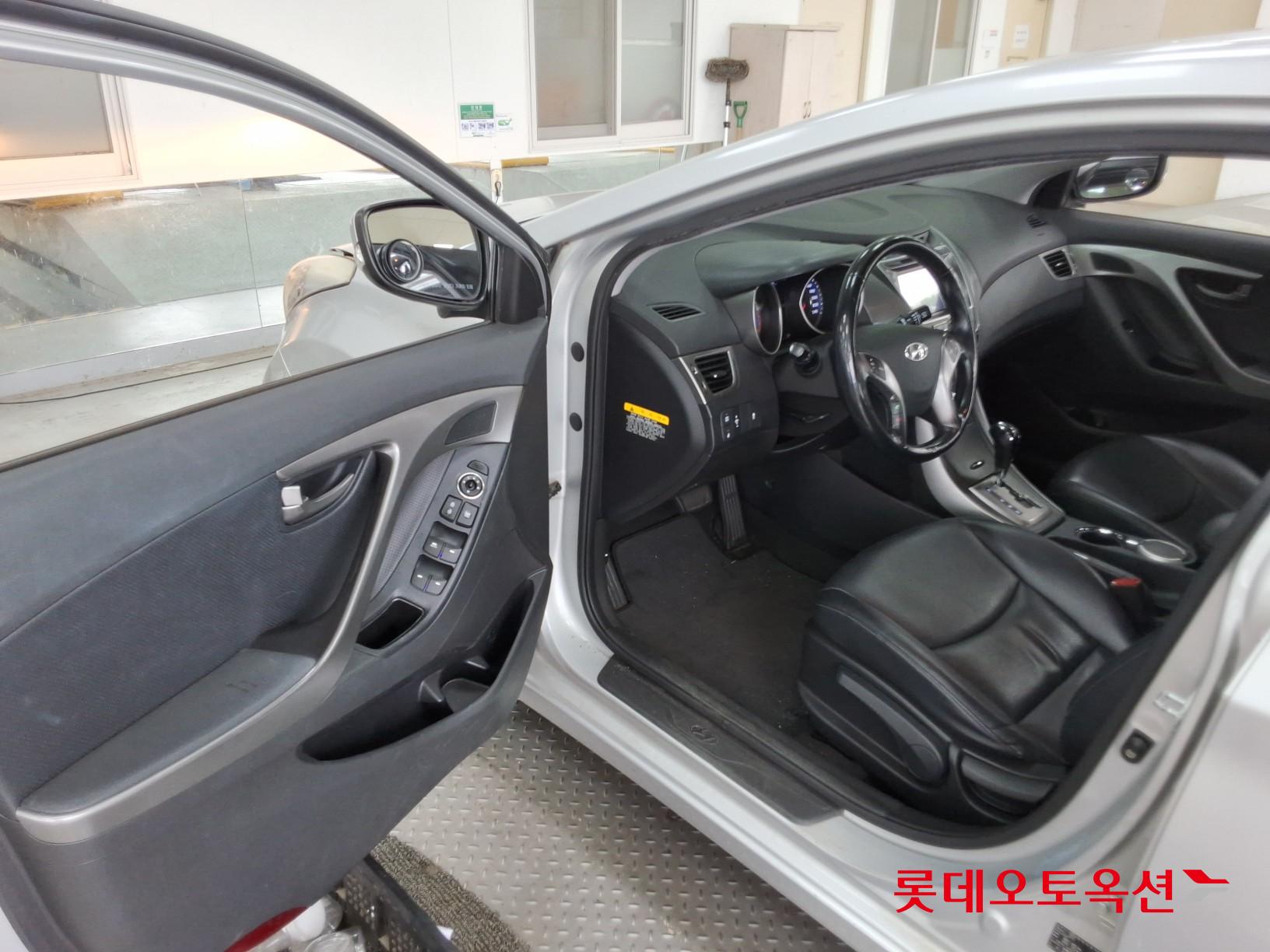 هيونداي أفانتي 2013 SMART