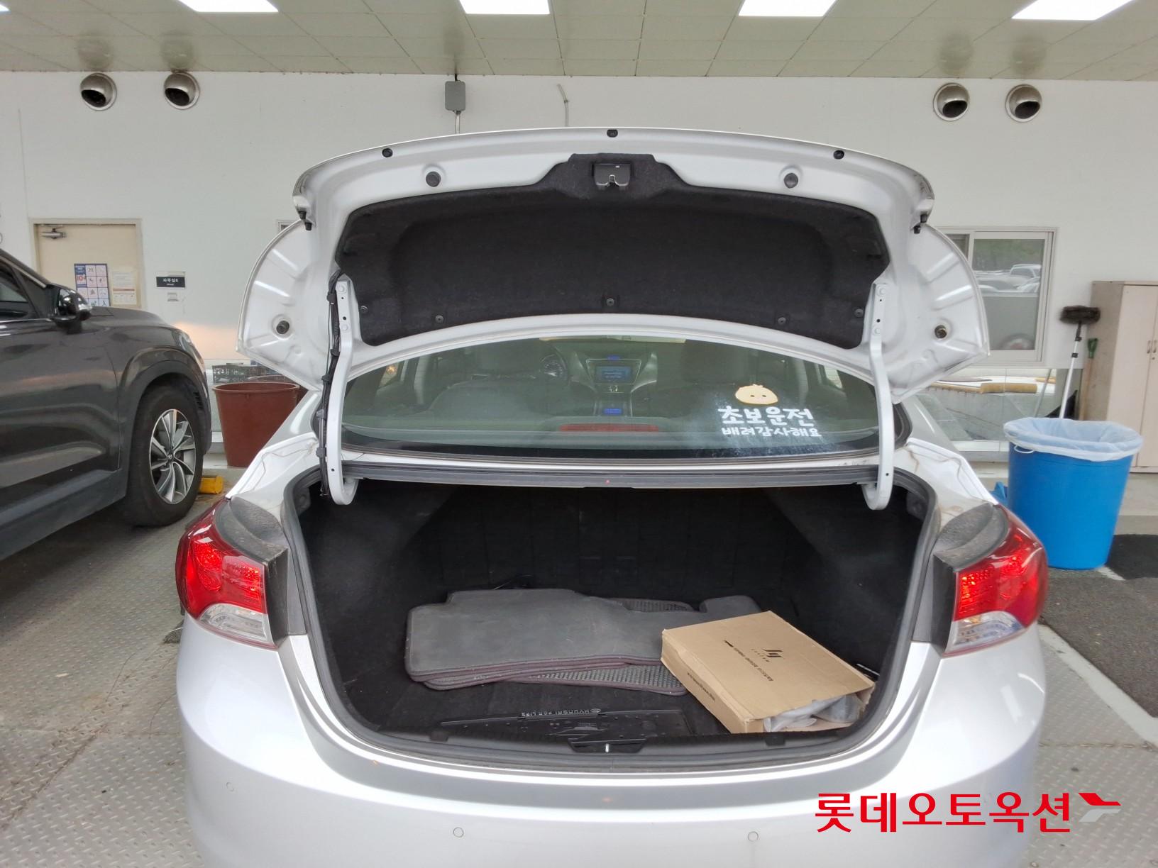 هيونداي أفانتي 2013 SMART