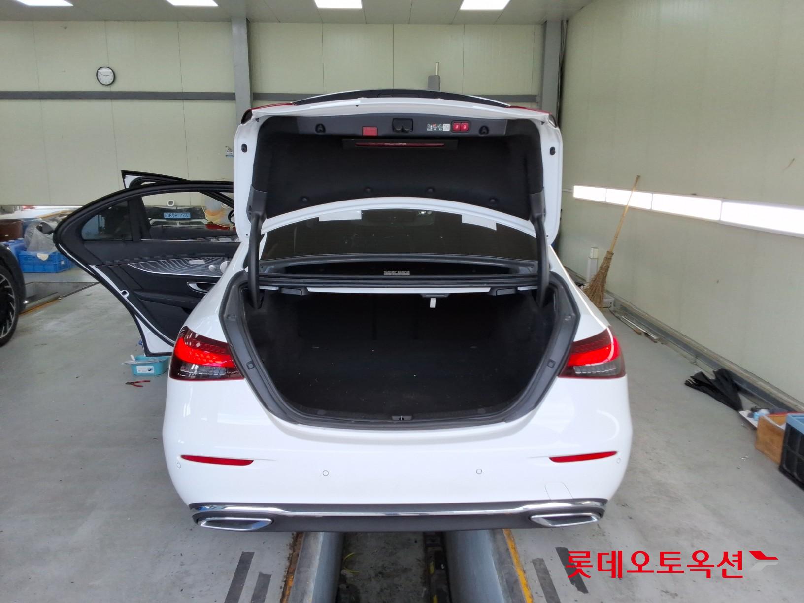 مرسيدس بنز E350 2023 4M إكسكلوسيف