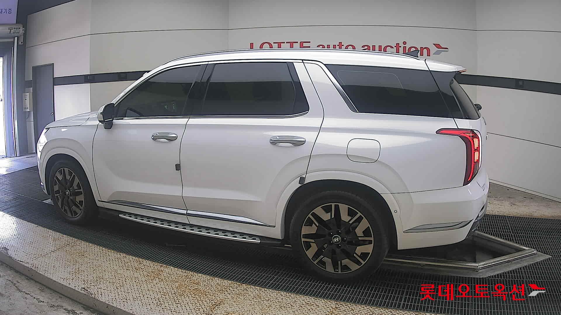 هيونداي باليسيد 2023 AT