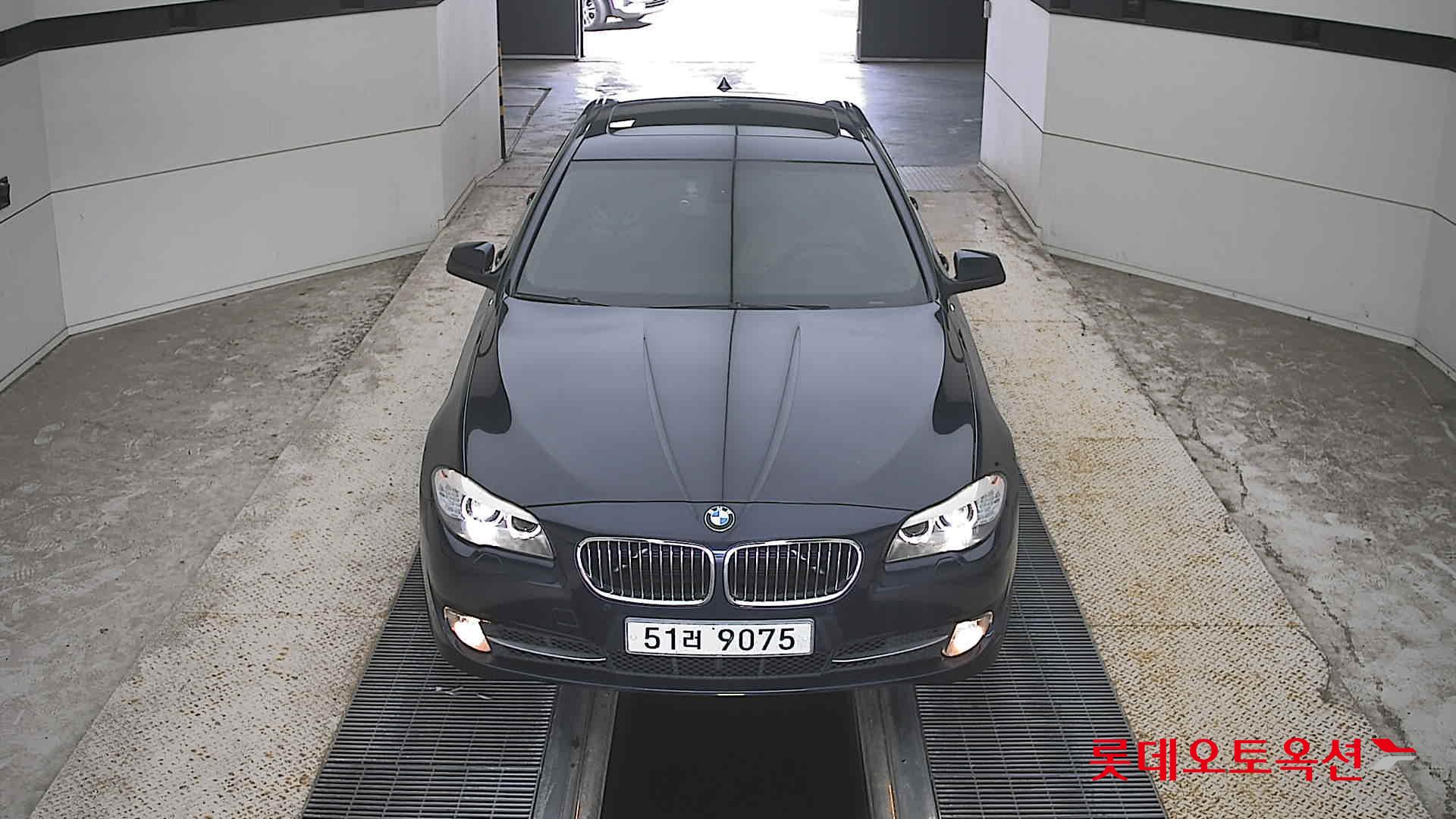 بي إم دبليو M5 2012 528I