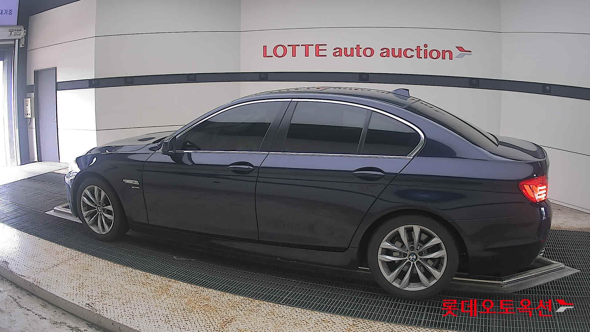 بي إم دبليو M5 2012 528I