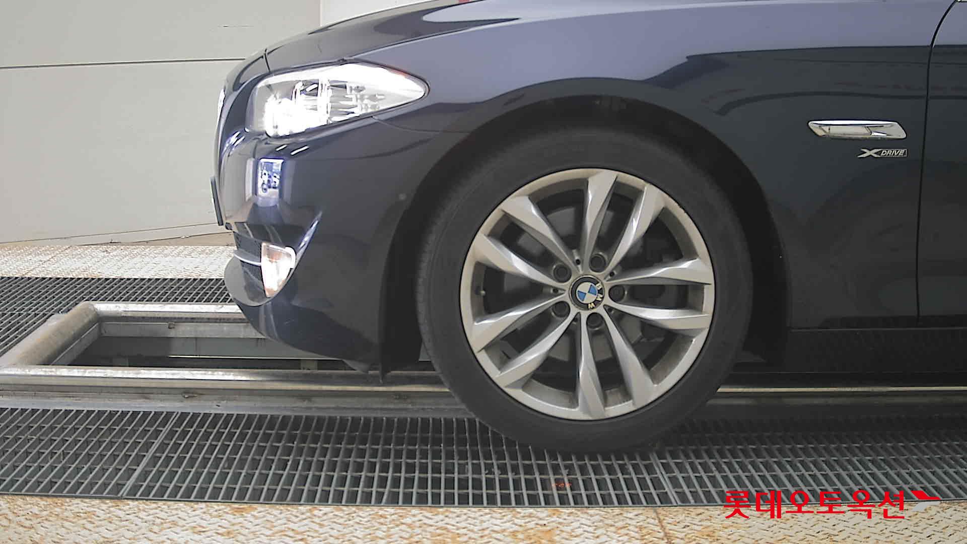 بي إم دبليو M5 2012 528I