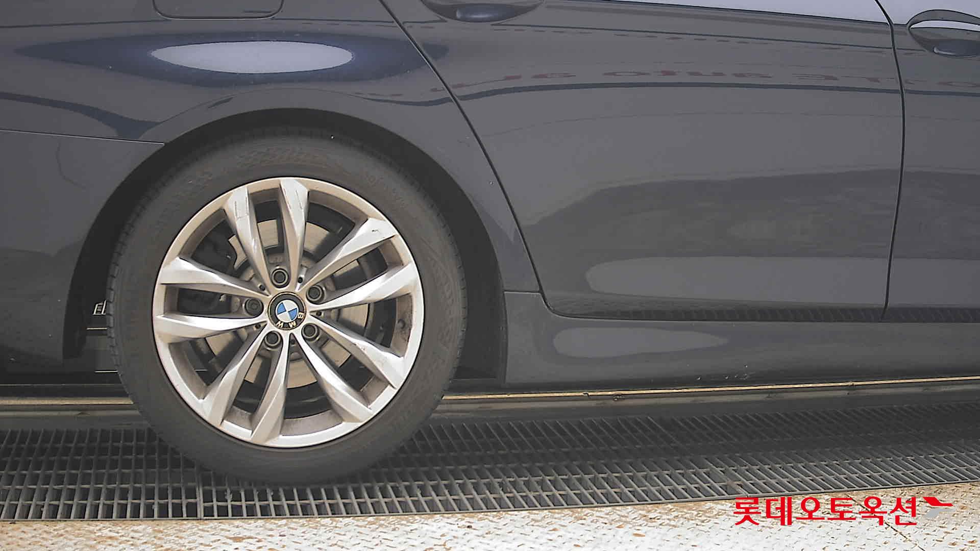 بي إم دبليو M5 2012 528I