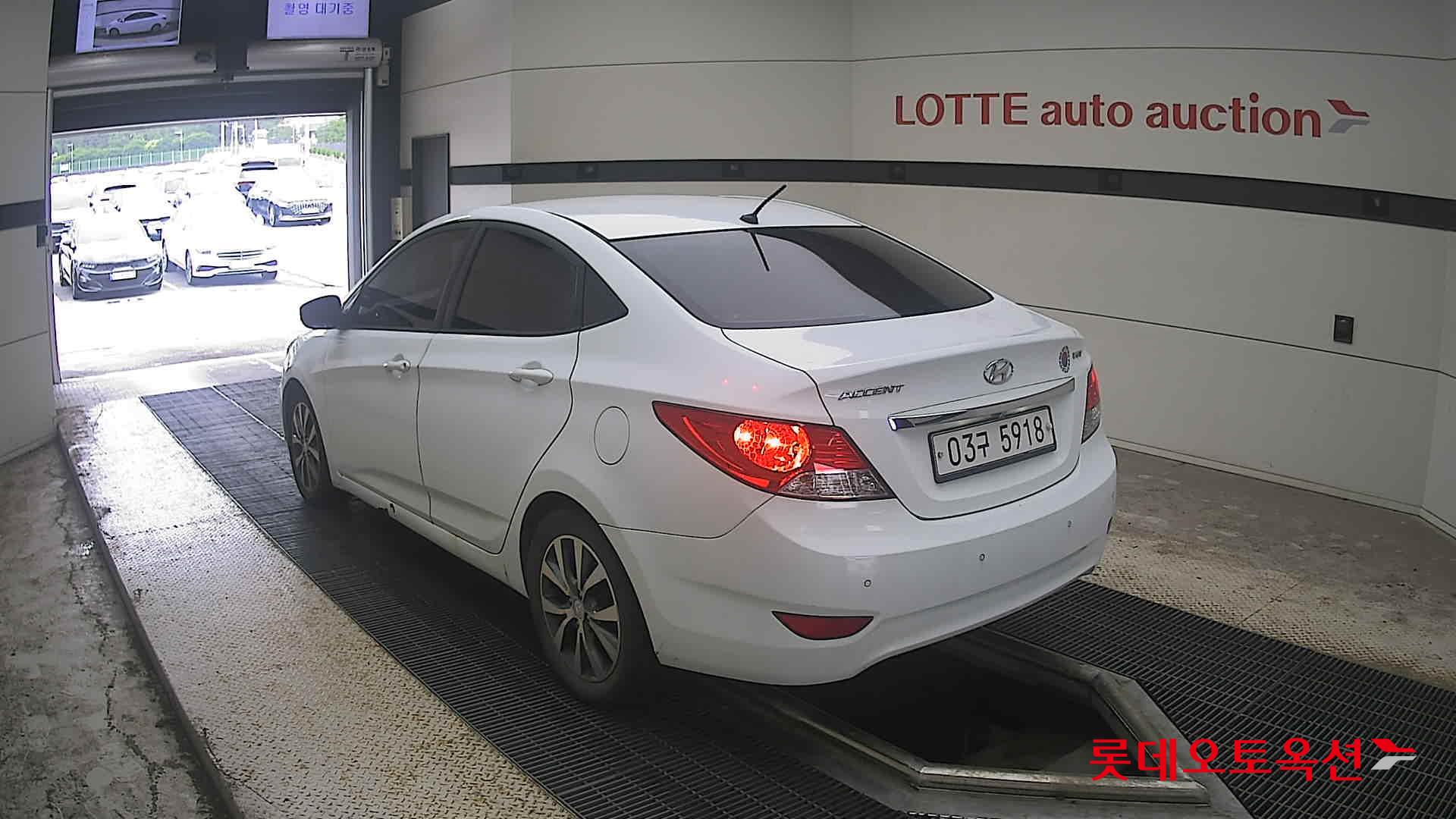 هيونداي أكسنت 2014 4DOOR MODERN