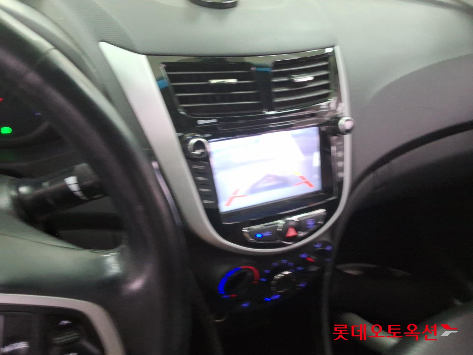 هيونداي أكسنت 2014 4DOOR MODERN