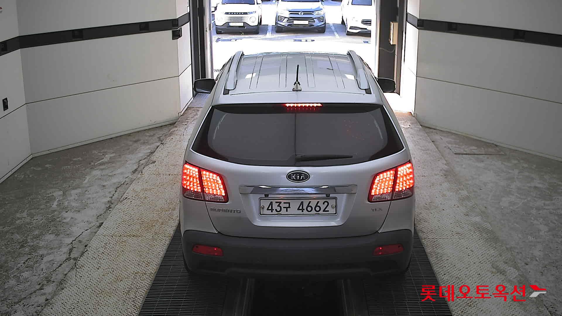 كيا سورينتو 2010 TLX