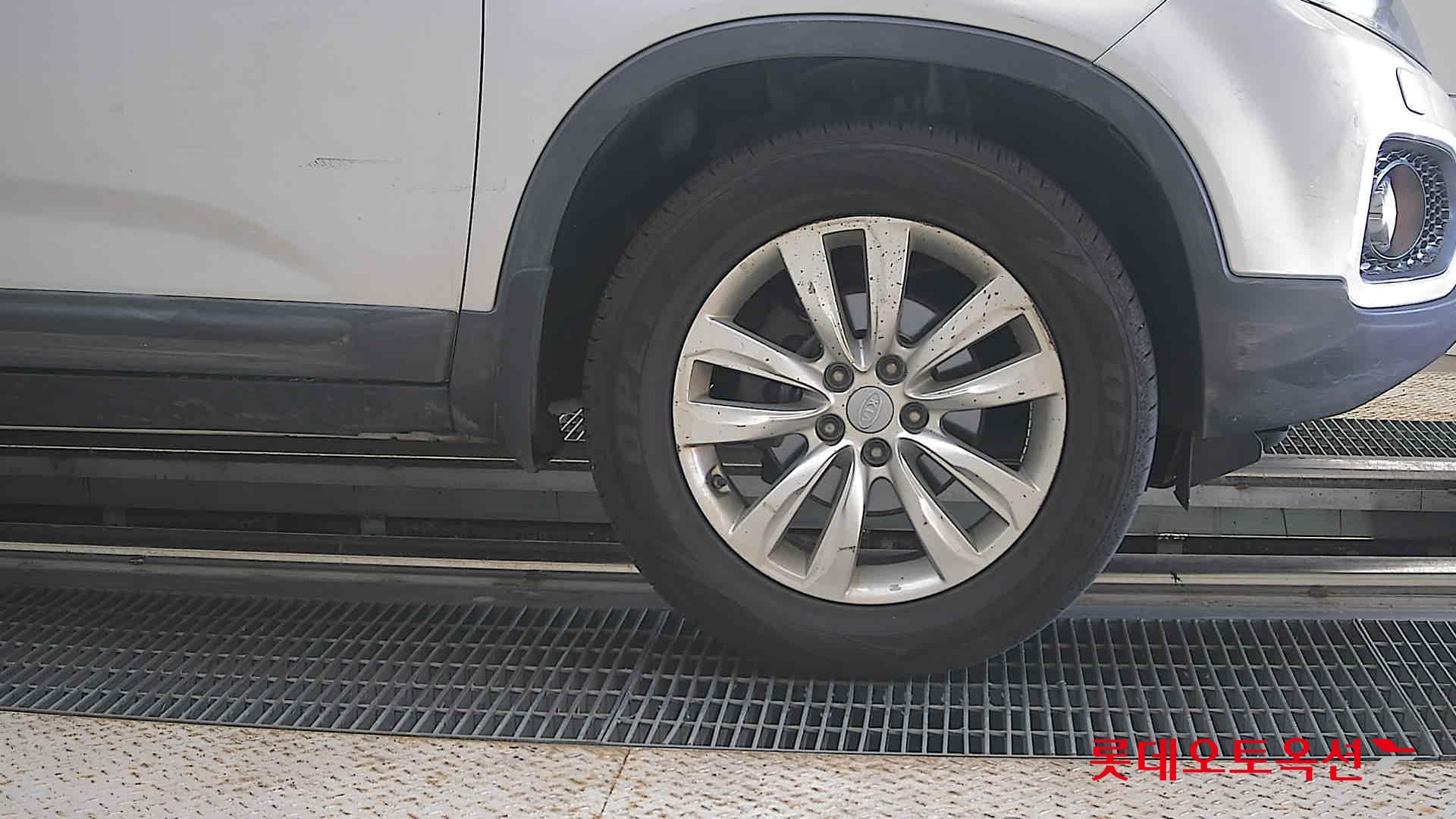 كيا سورينتو 2010 TLX
