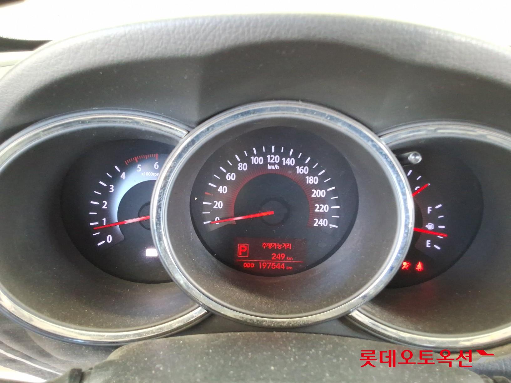 كيا سورينتو 2010 TLX
