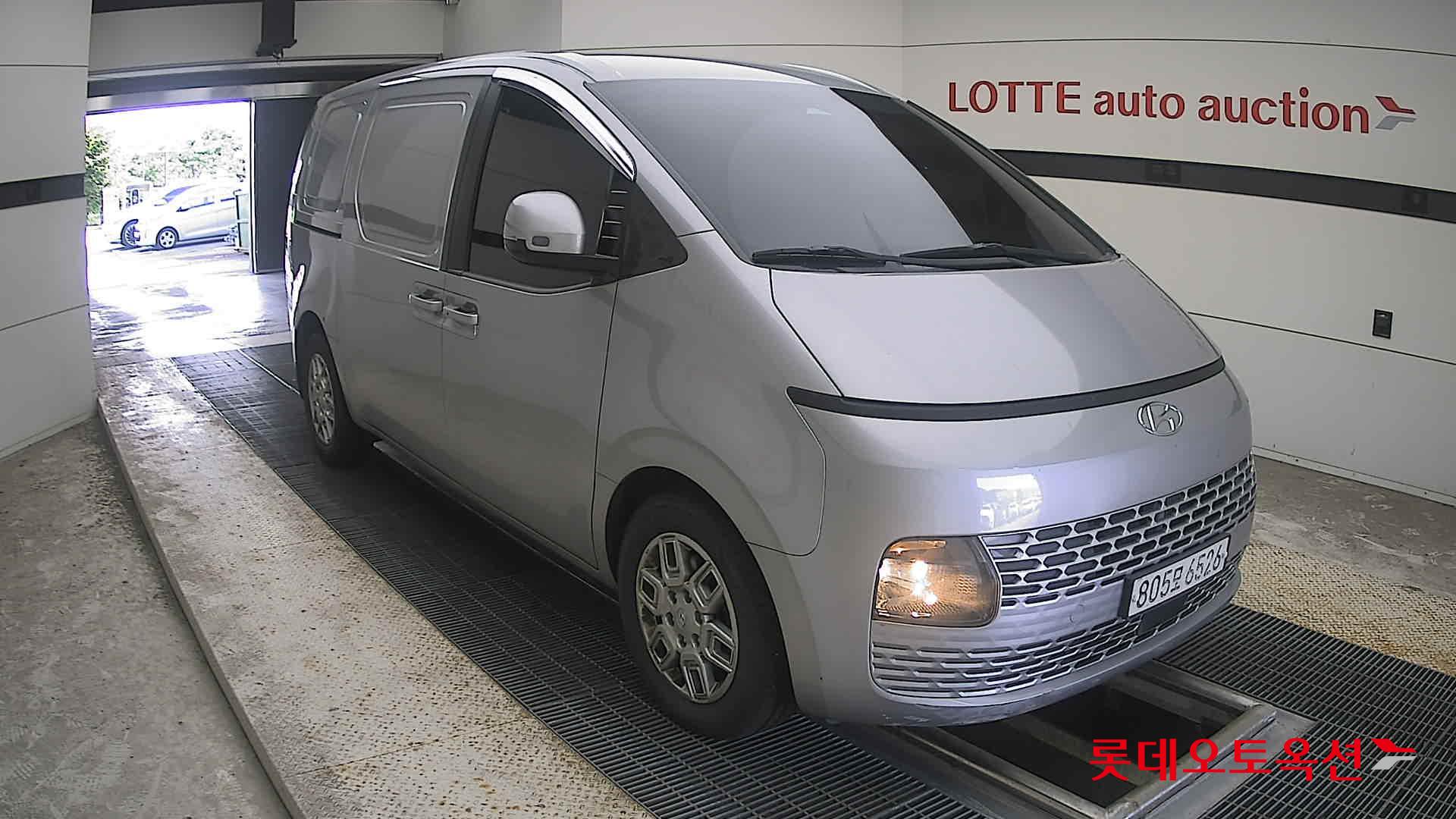 هيونداي ستاريا 2022