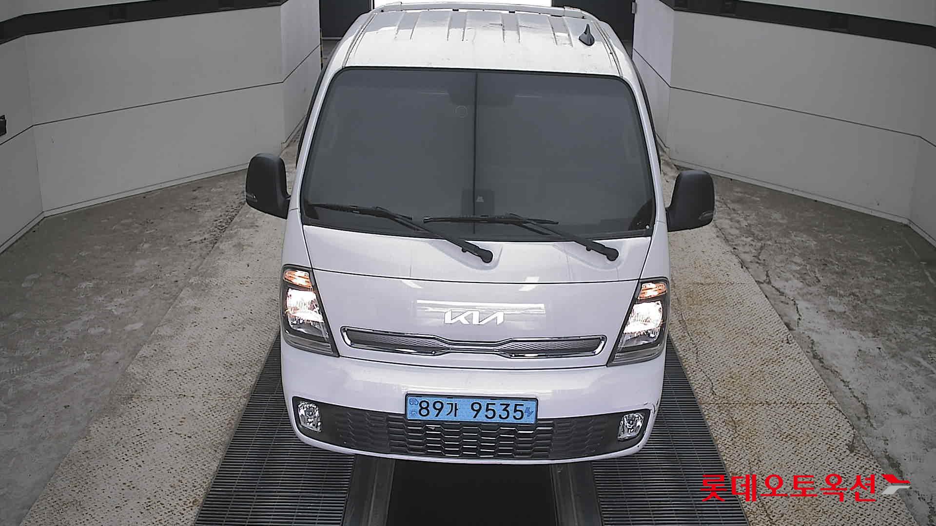 كيا بونجو 2023 1 GLS