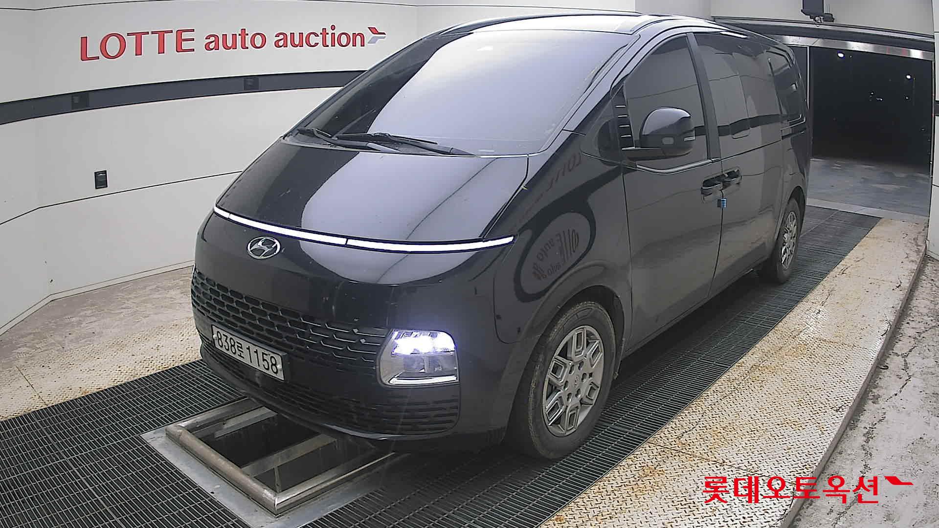 هيونداي ستاريا 2022