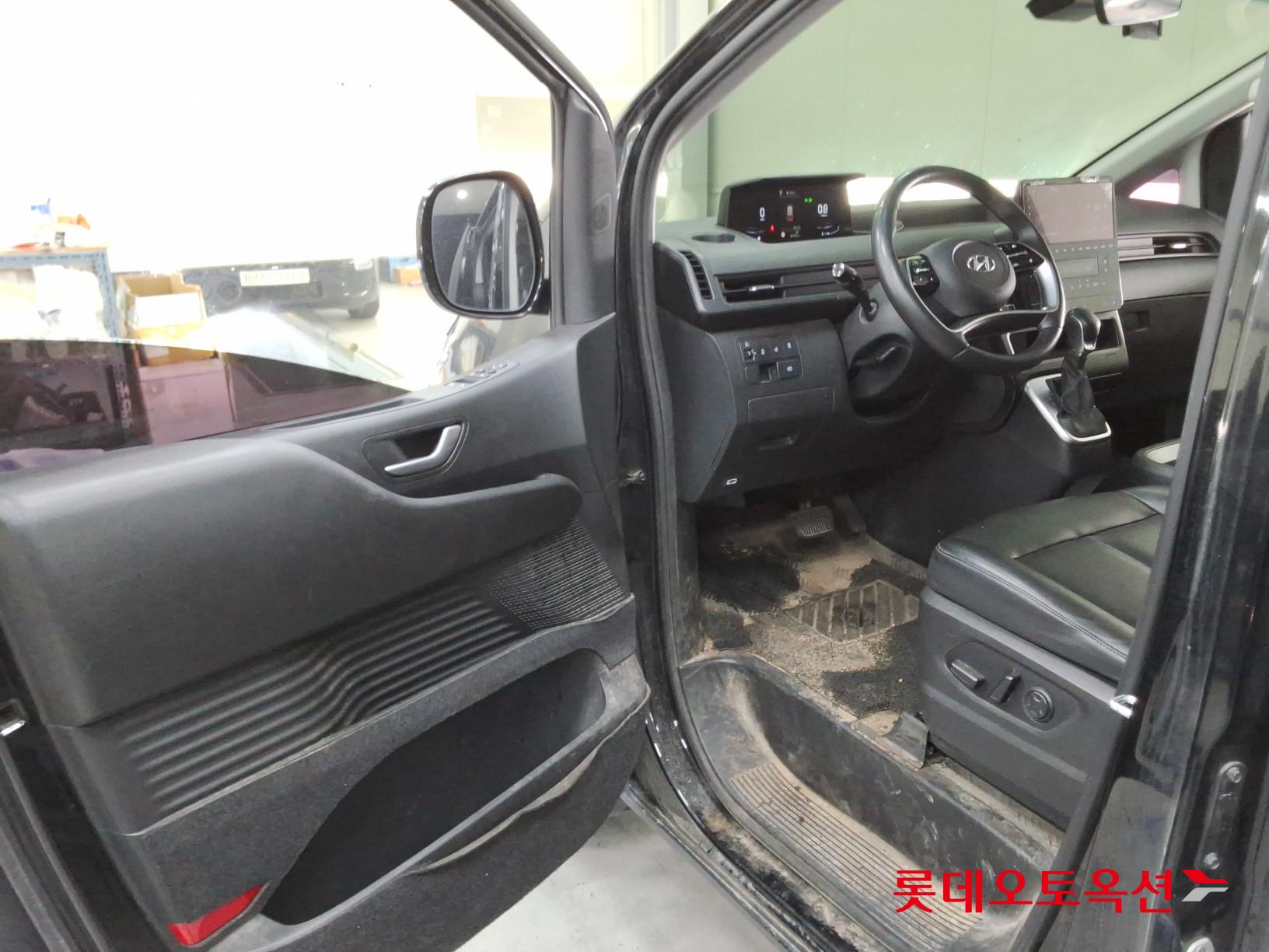 هيونداي ستاريا 2022