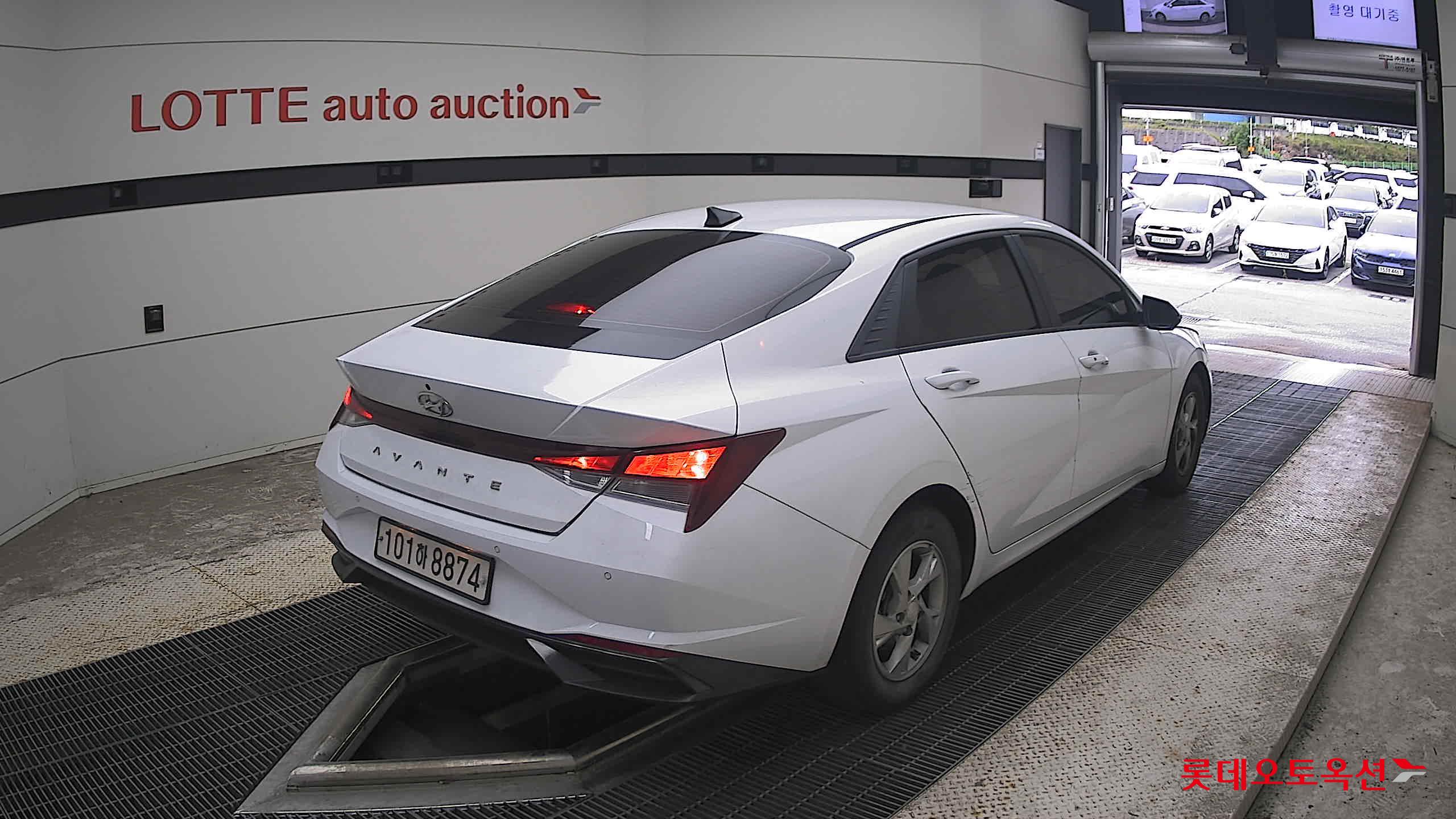 هيونداي أفانتي 2023 SMART