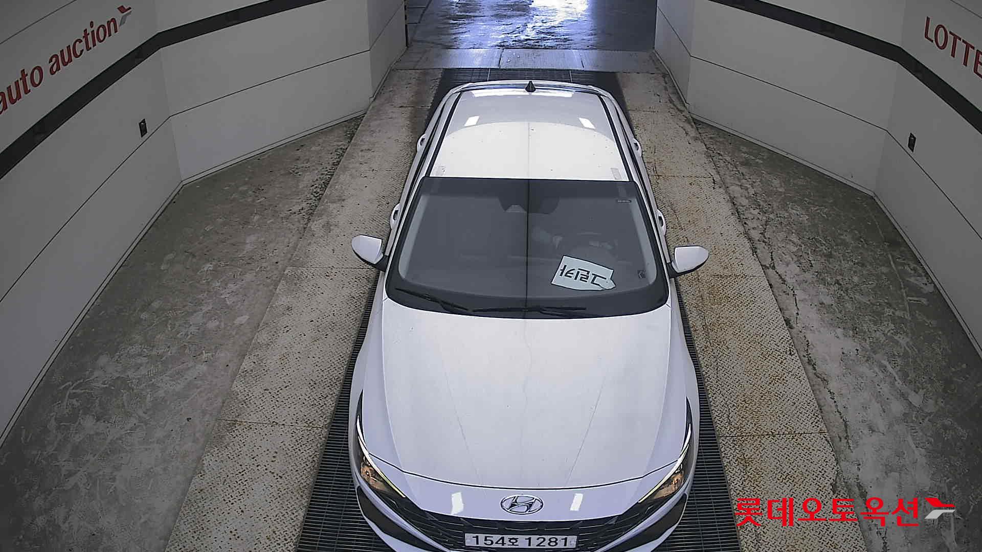 هيونداي أفانتي 2021 MODERN