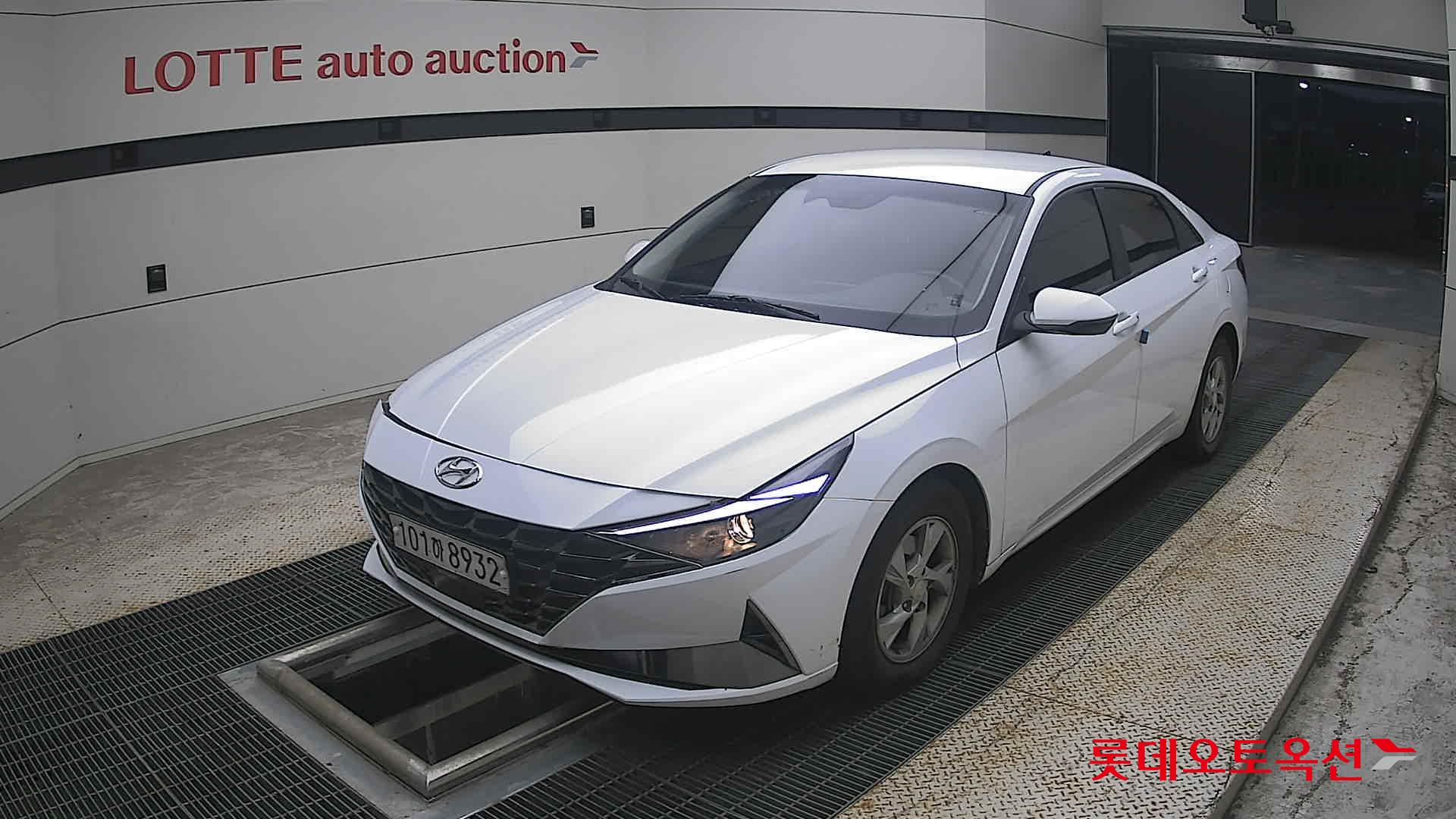 هيونداي أفانتي 2023 SMART