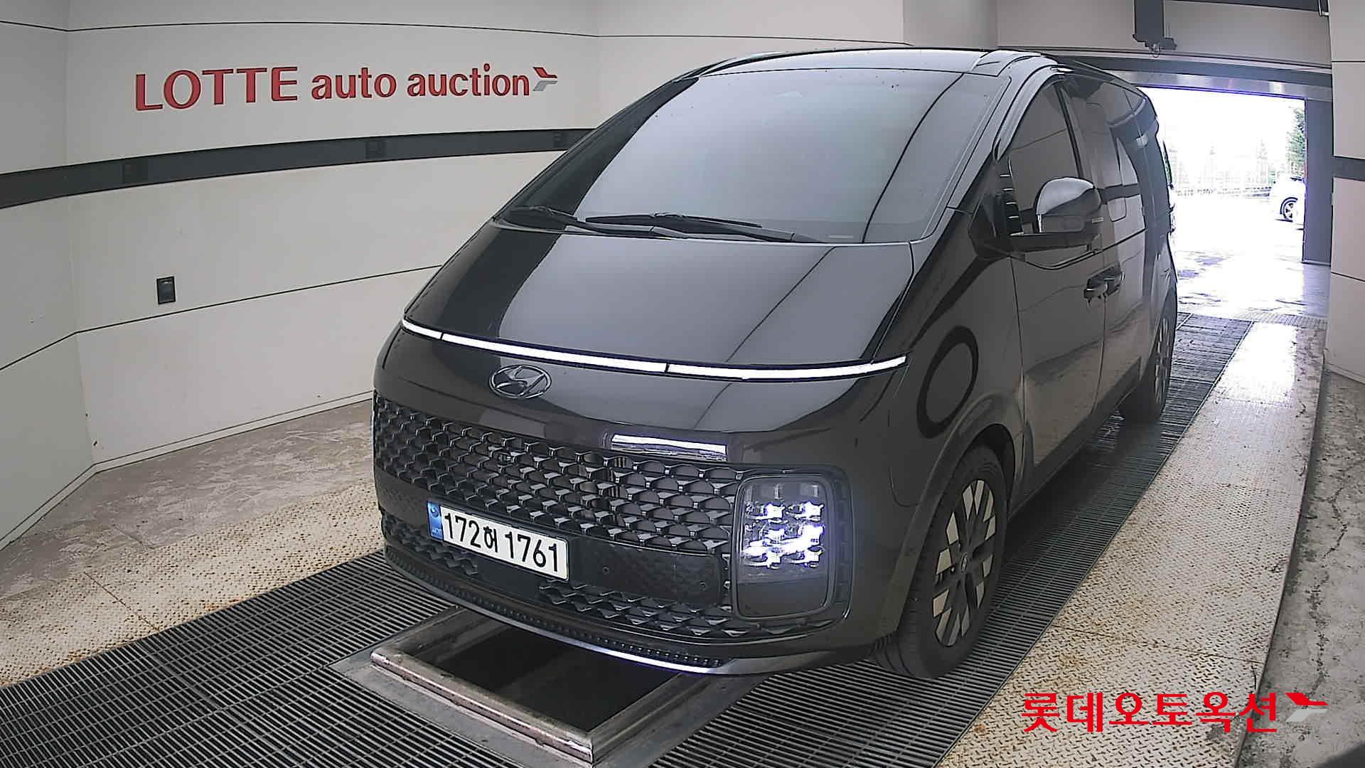 هيونداي ستاريا 2022 راي