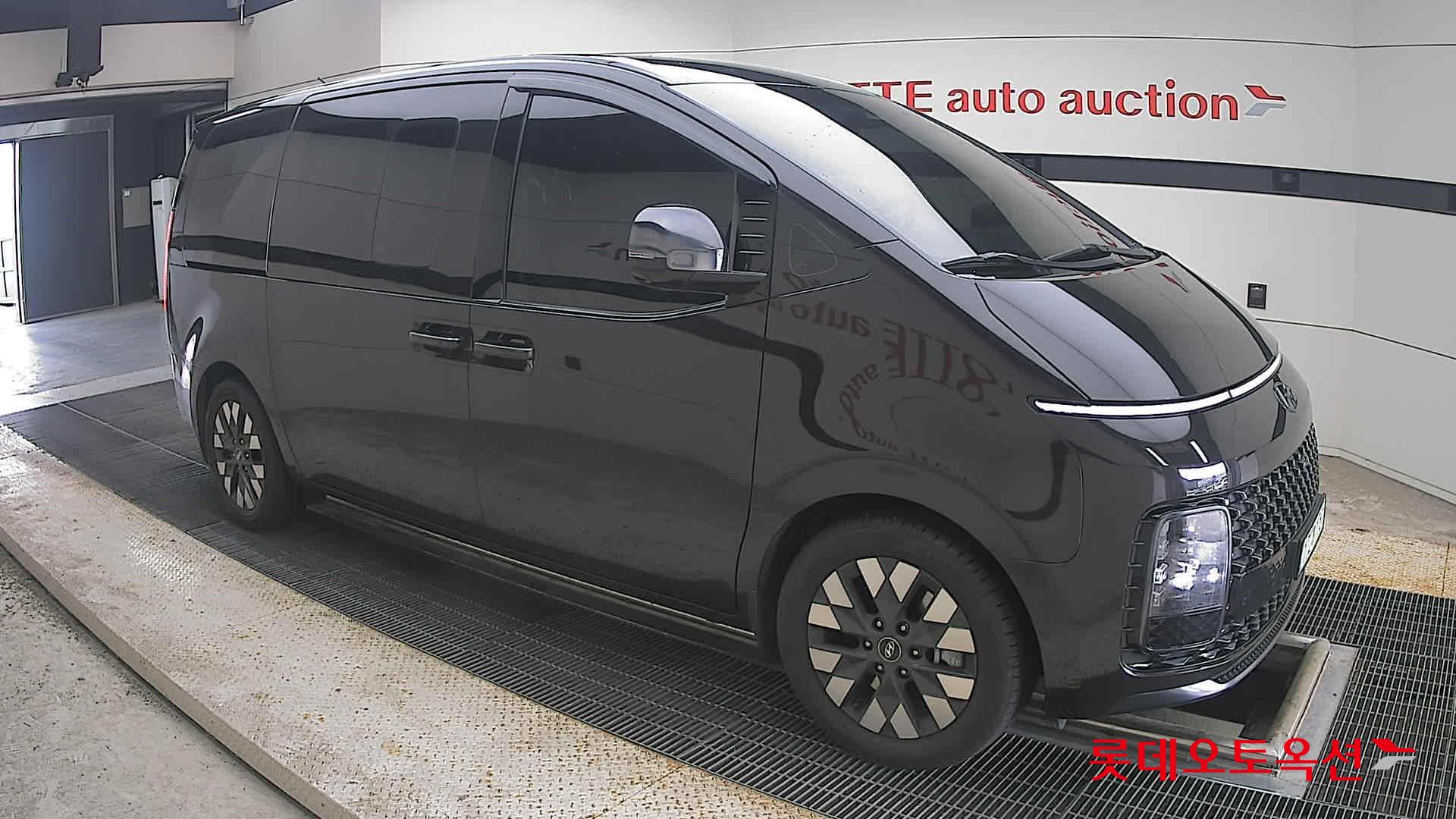 هيونداي ستاريا 2022 راي