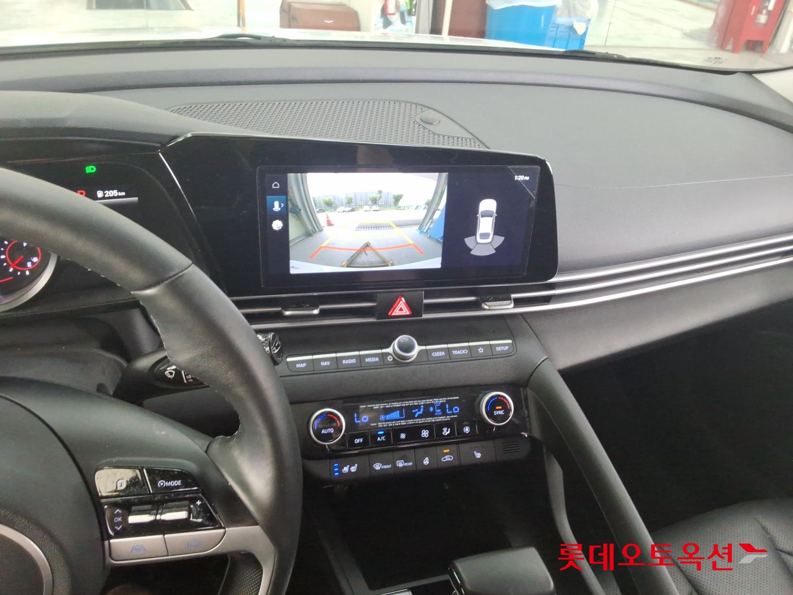 هيونداي أفانتي 2021 MODERN