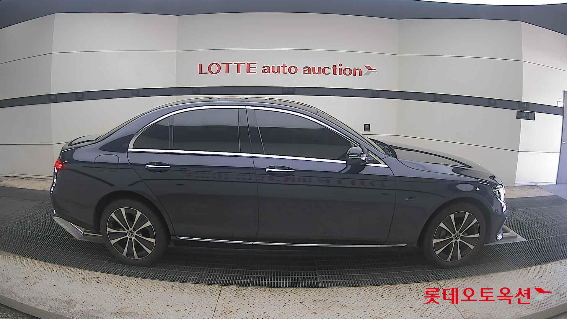 مرسيدس بنز E300E 2021 4M إكسكلوسيف