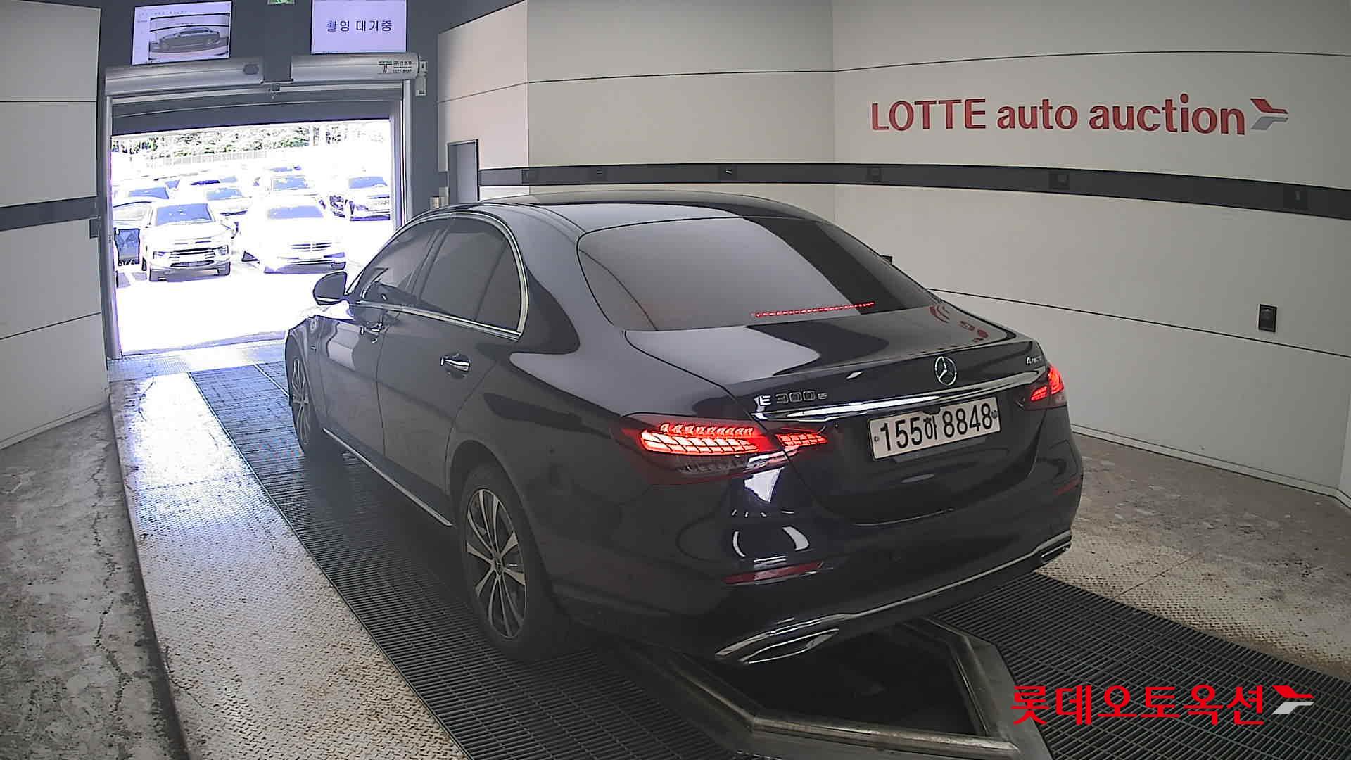 مرسيدس بنز E300E 2021 4M إكسكلوسيف