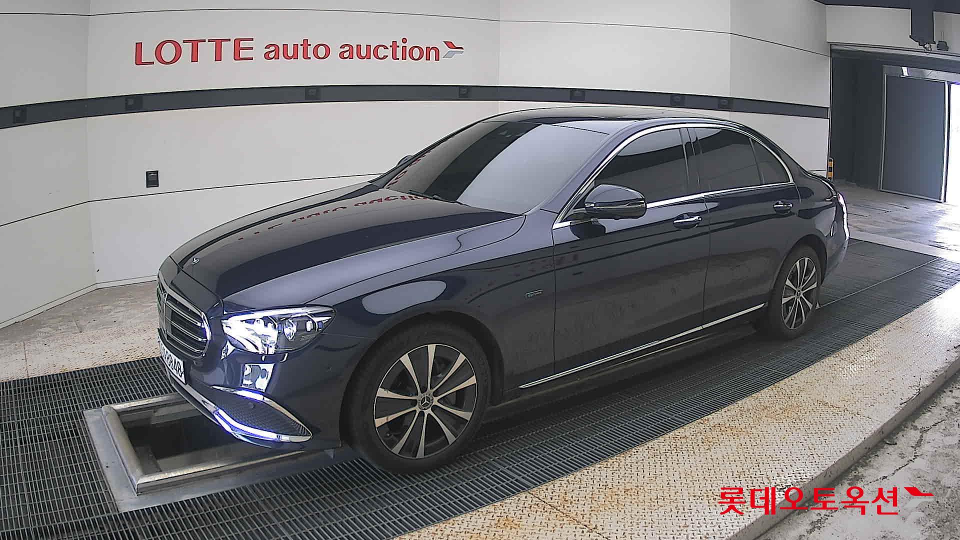 مرسيدس بنز E300E 2021 4M إكسكلوسيف