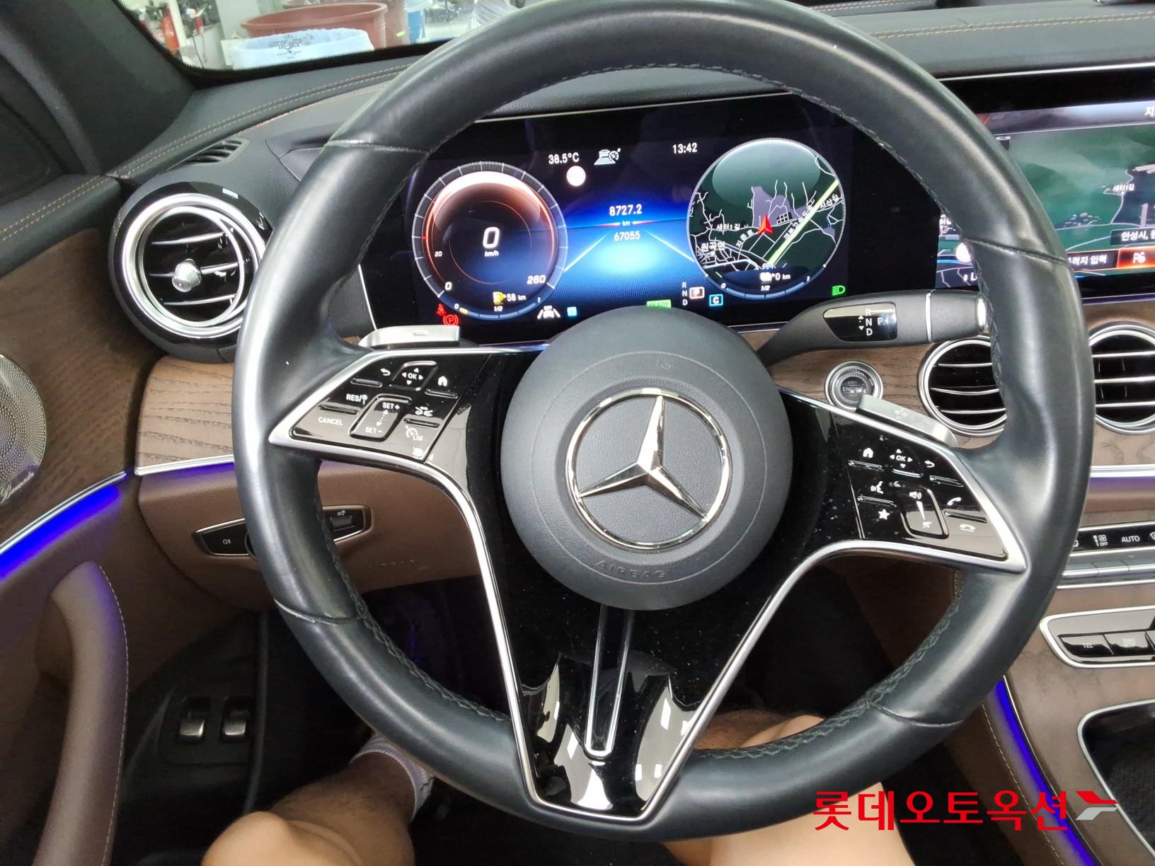 مرسيدس بنز E300E 2021 4M إكسكلوسيف