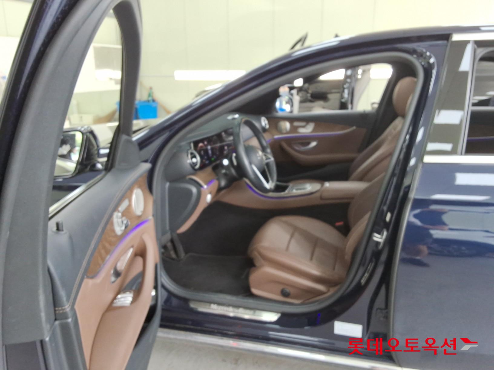 مرسيدس بنز E300E 2021 4M إكسكلوسيف