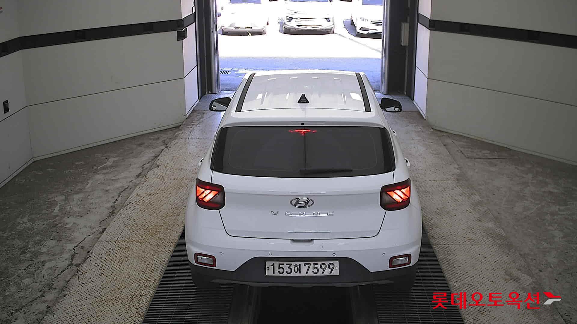هيونداي فانيو 2021