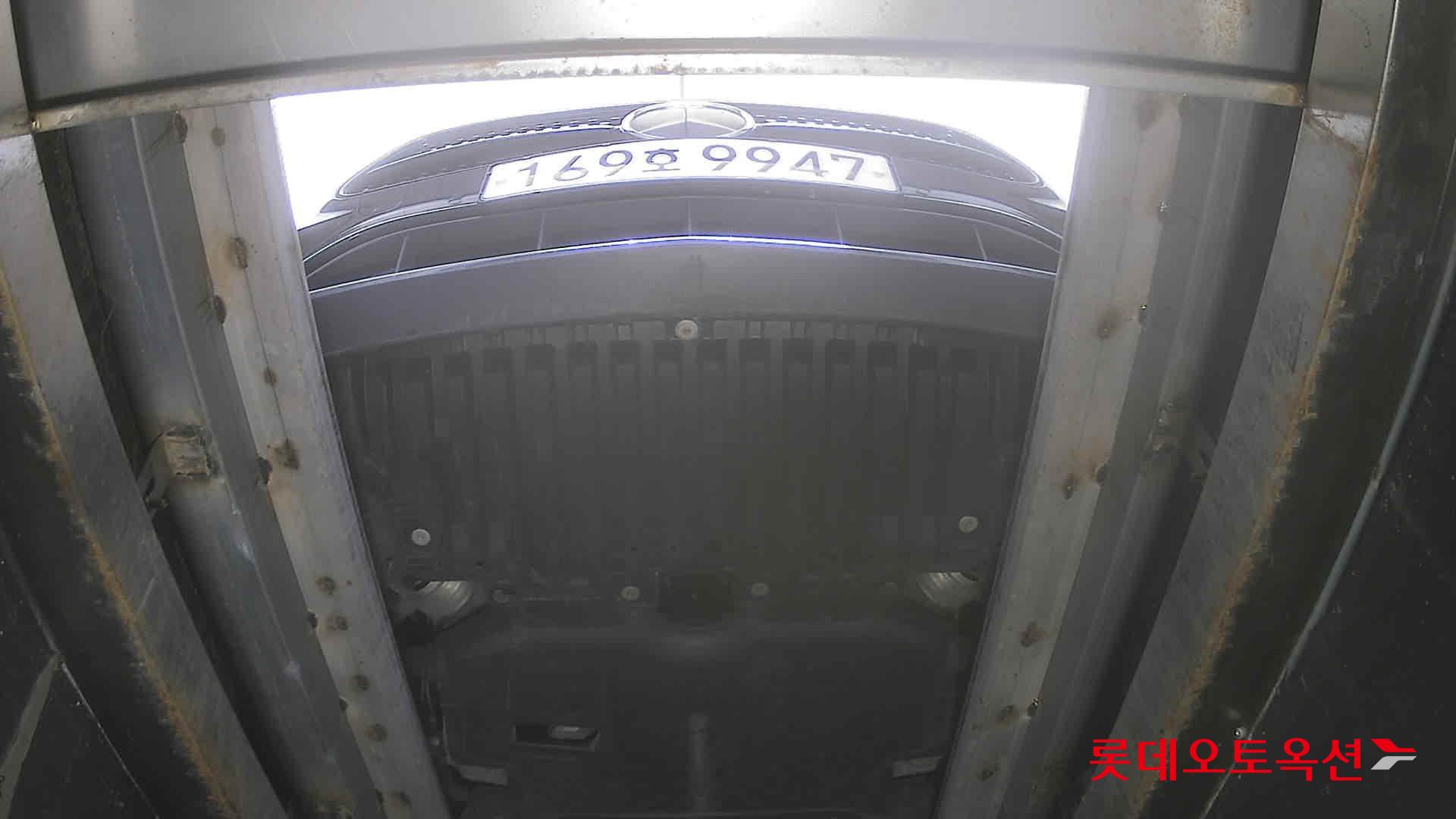 مرسيدس بنز E220 2022 4M LINE