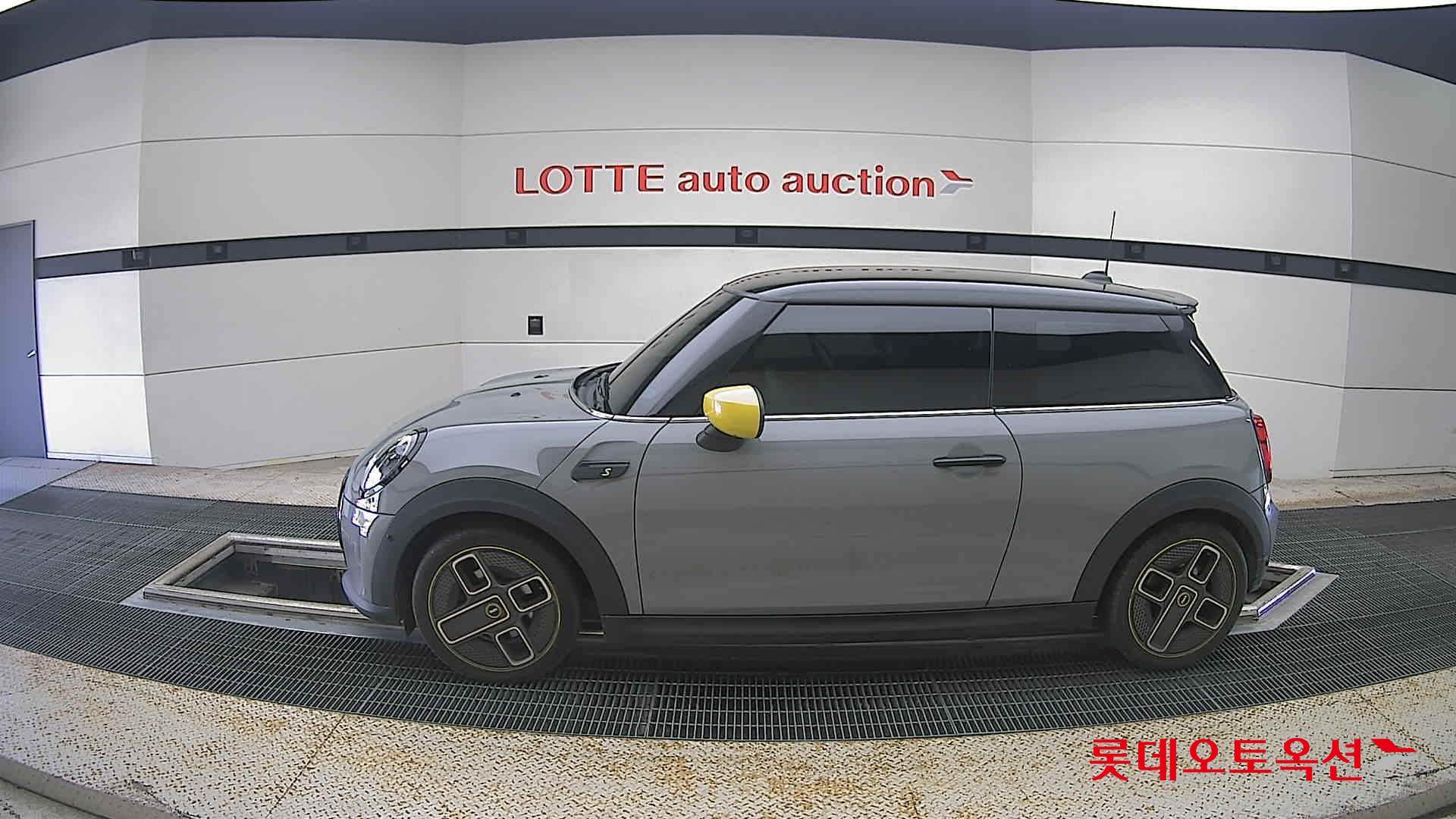 ميني كوبر 2022 SE ACC