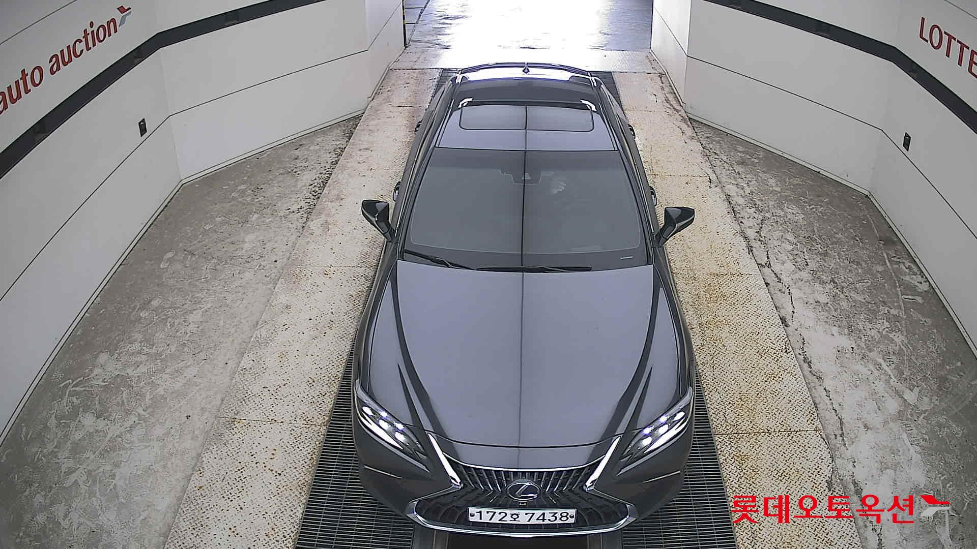 لكزس إي إس 2023 ES300H