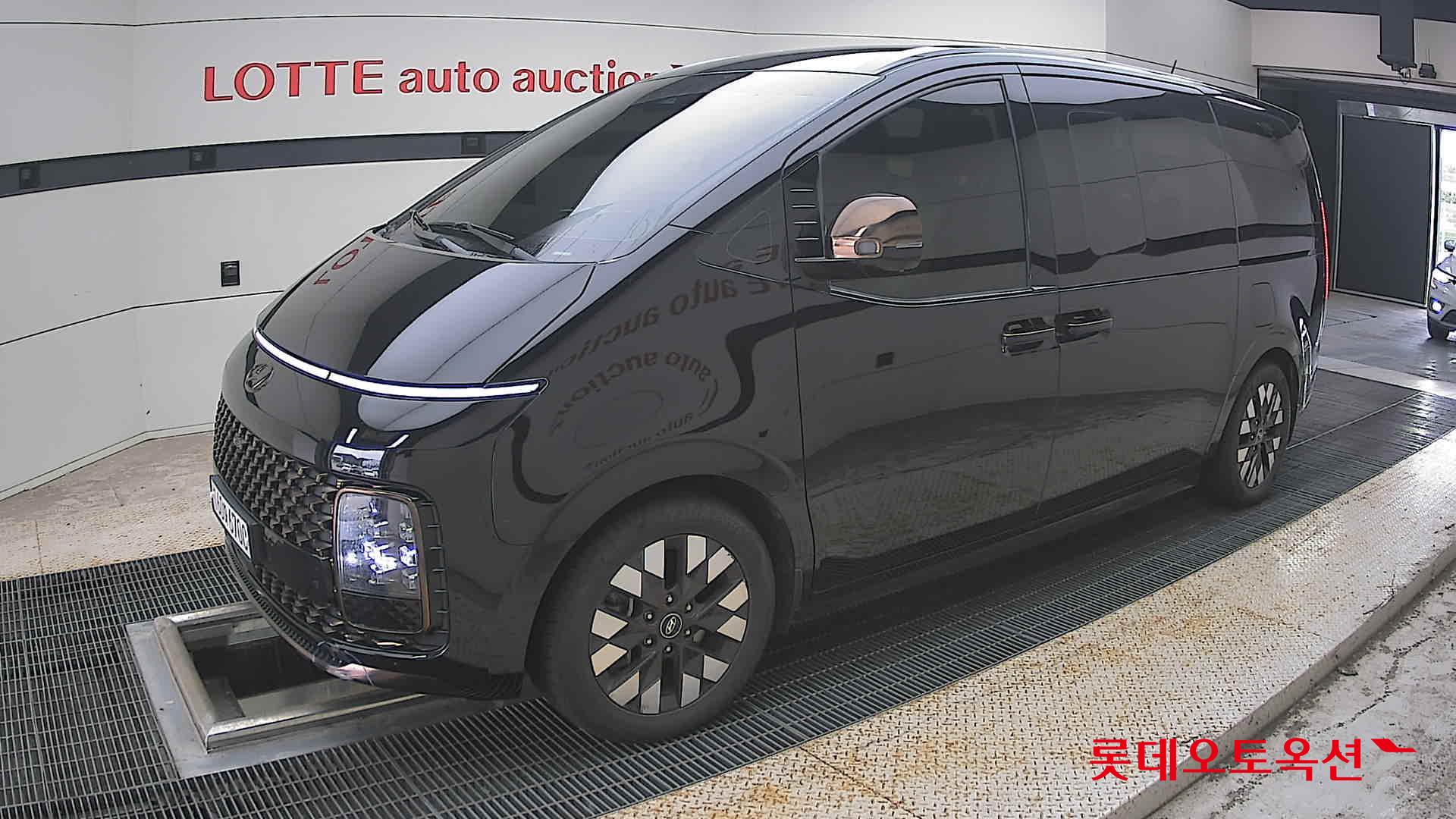 هيونداي ستاريا 2022 راي