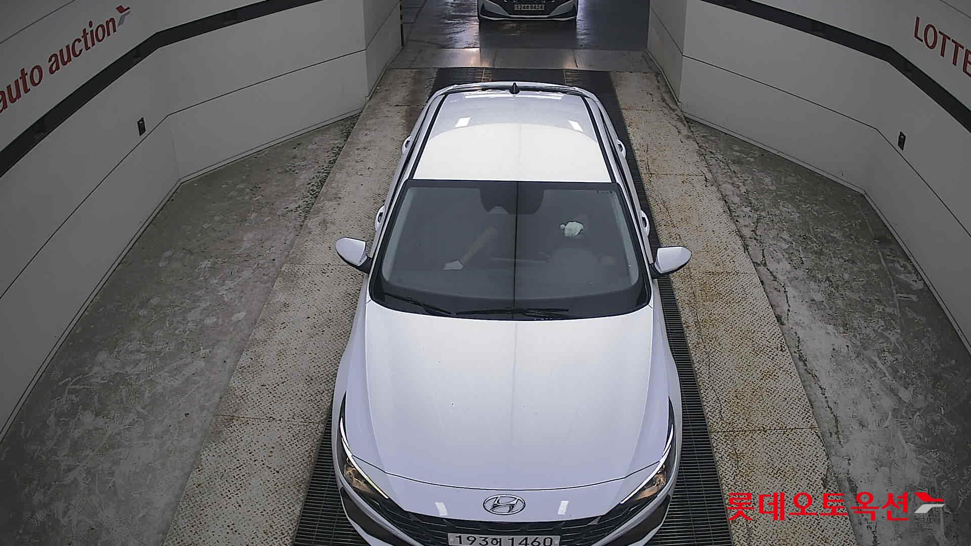 هيونداي أفانتي 2022 MODERN